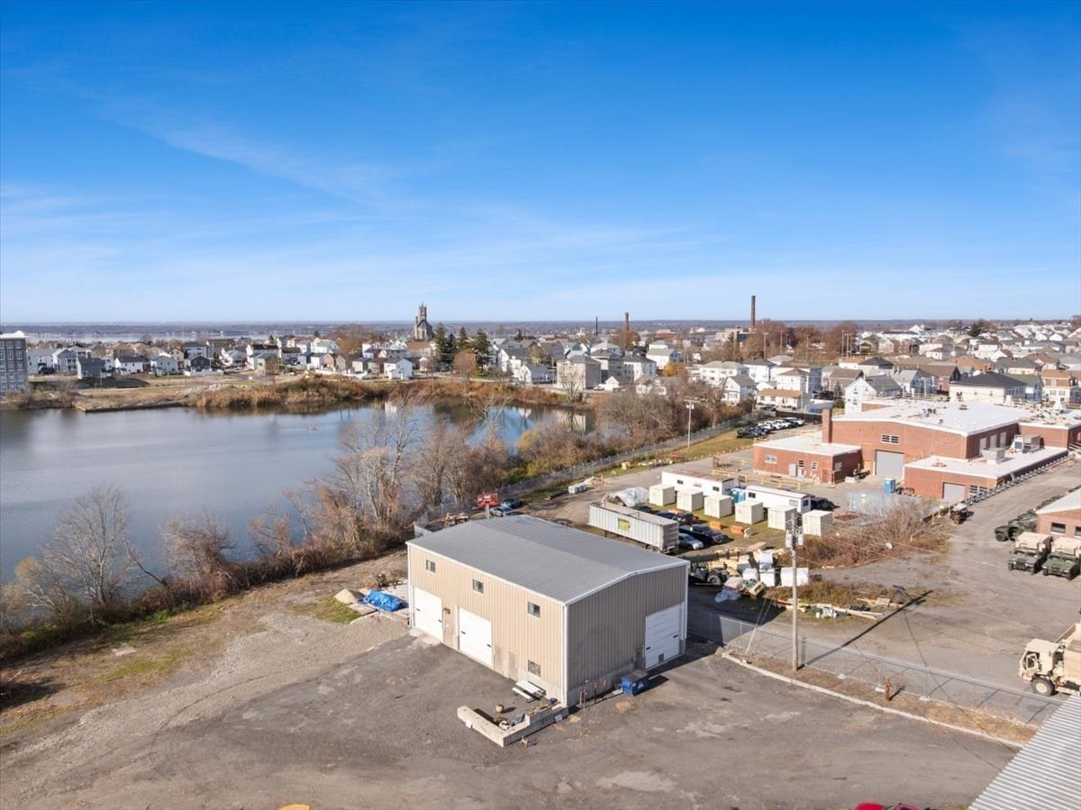 593 Montaup St, Fall River, MA 02724 - Image 4