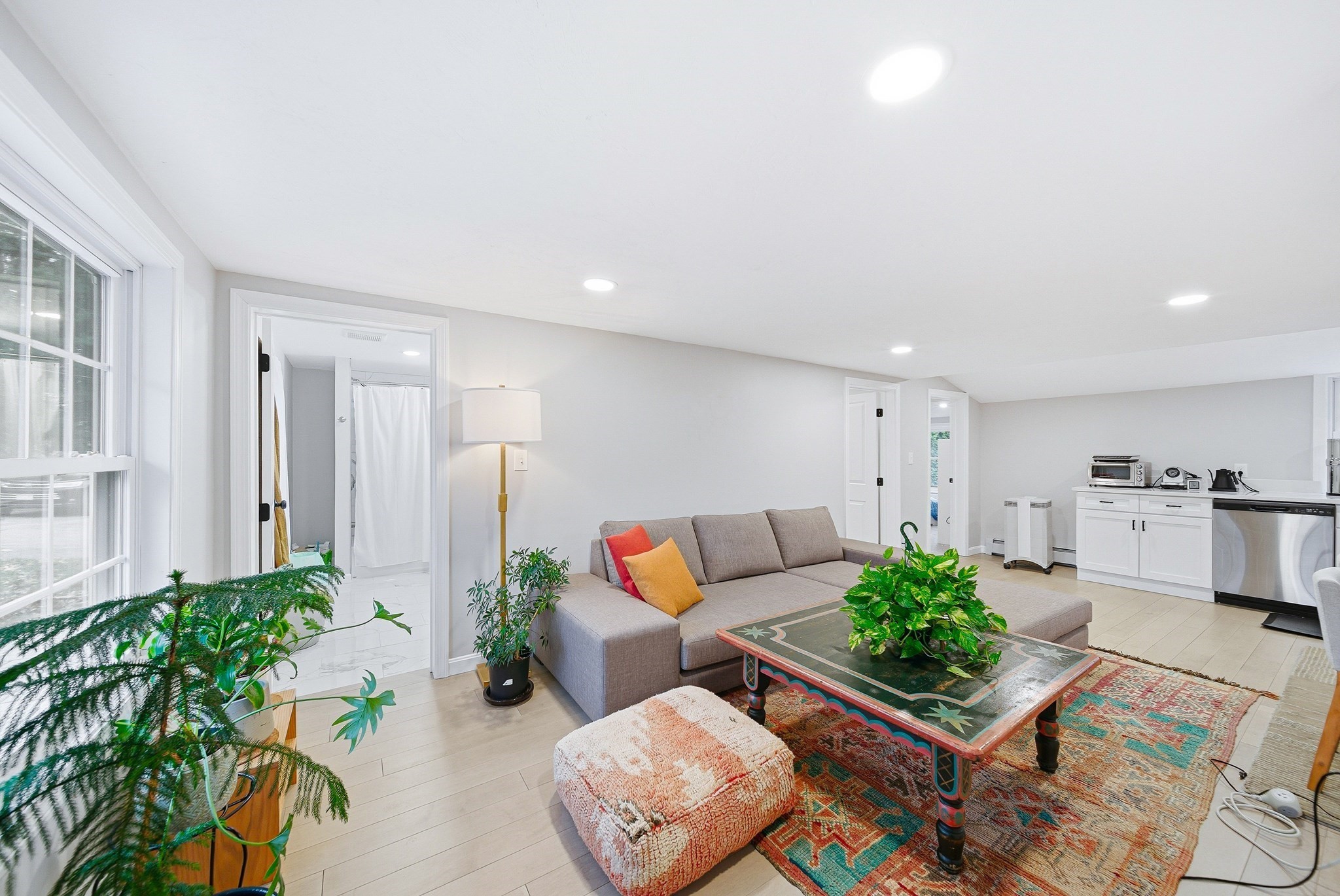 30 Davenport St, Worcester, MA 01610 - Image 6