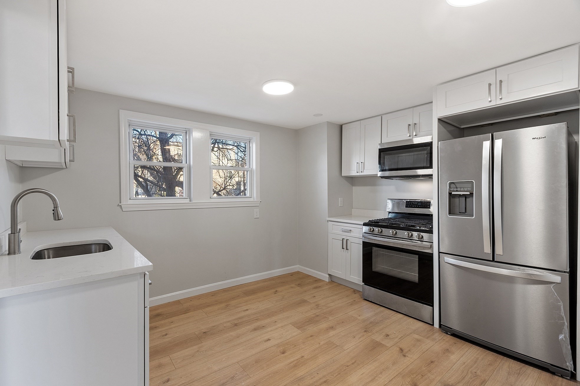 23 Lewis St, Haverhill, MA 01830 - Image 13