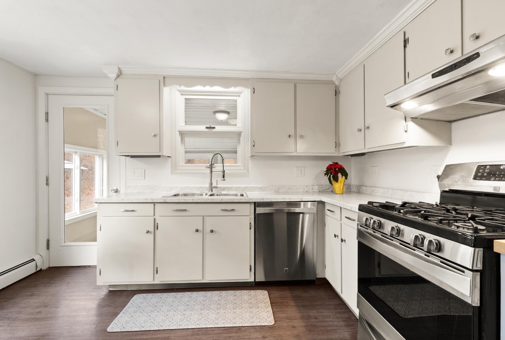 319 Pleasant St, Dunstable, MA 01827 - Image 20