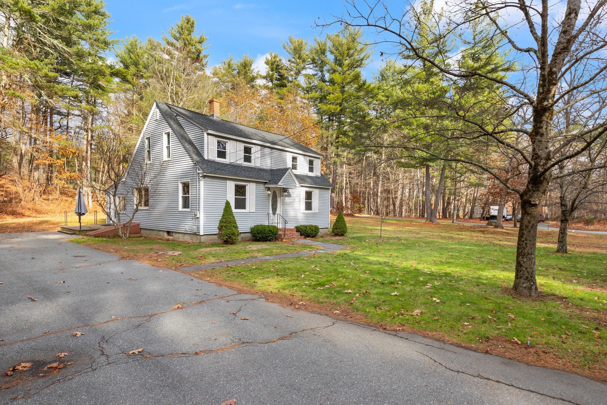 319 Pleasant St, Dunstable, MA 01827 - Image 5