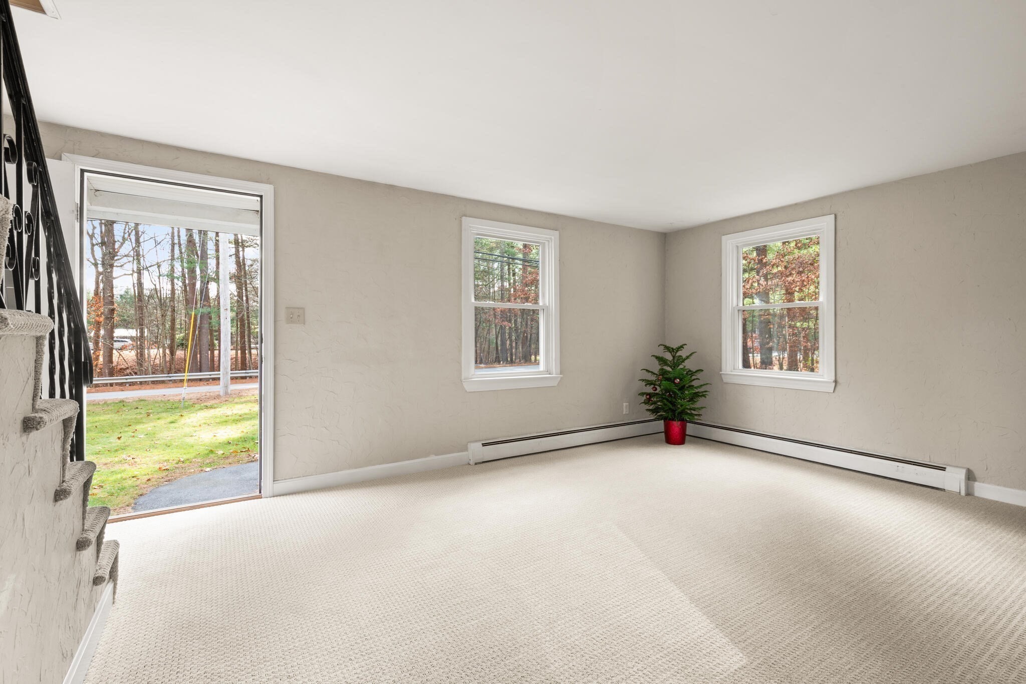 319 Pleasant St, Dunstable, MA 01827 - Image 10