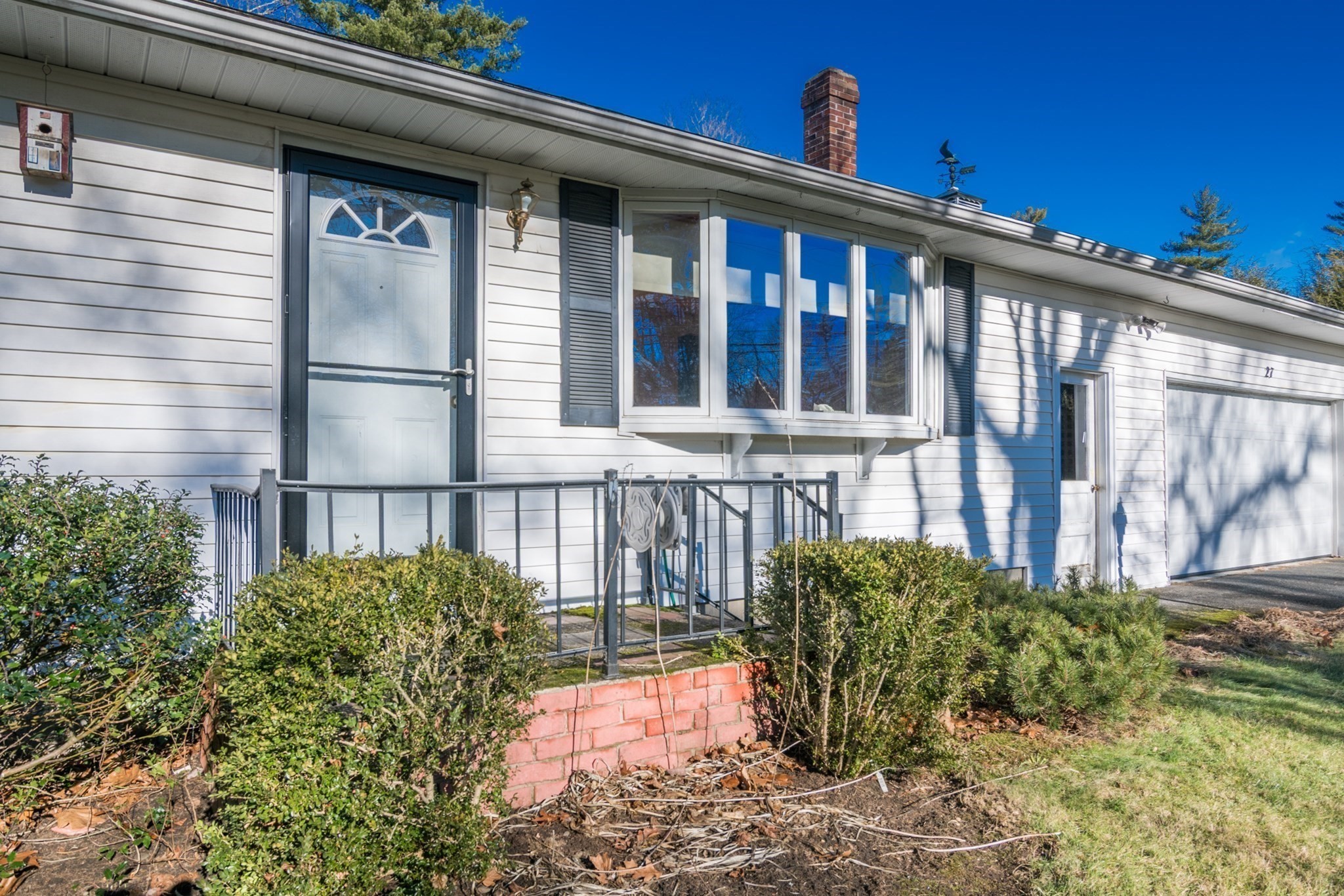 27 Lunt Dr, Greenfield, MA 01301 - Image 1