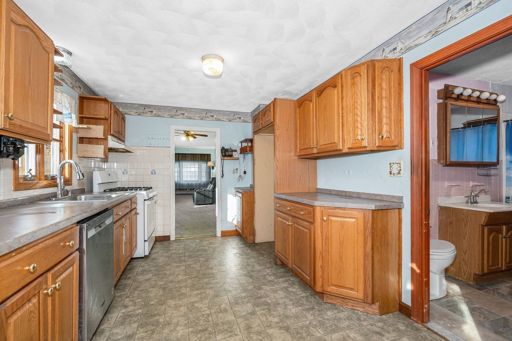 114 Lake Street, Wilmington, MA 01887 - Image 11