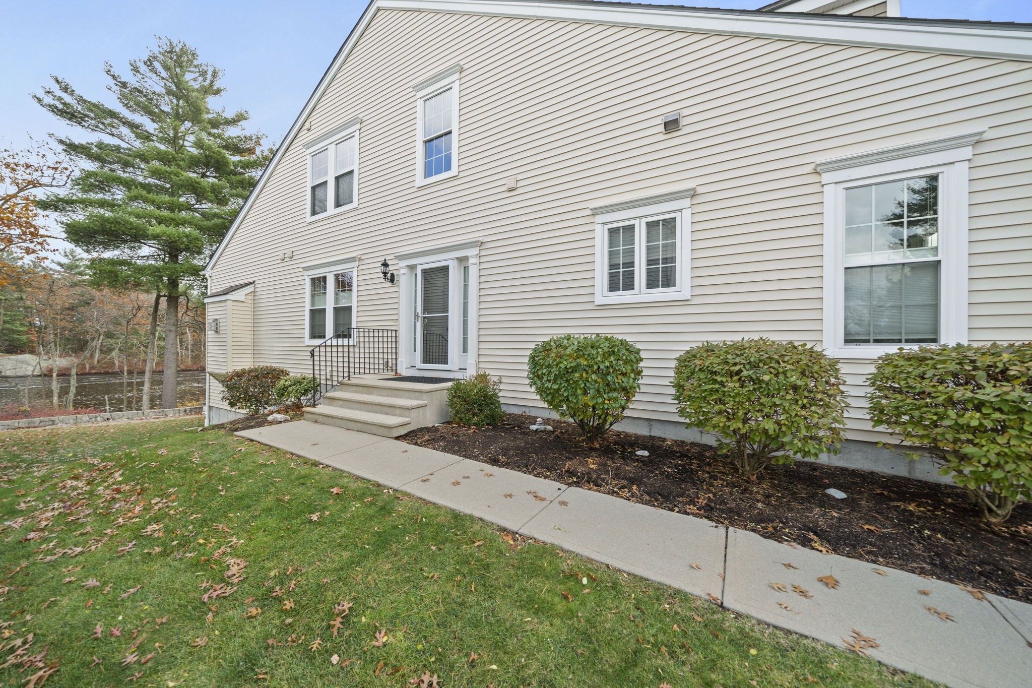 33 Kelly Way Unit 33, Canton, MA 02021 - Image 3