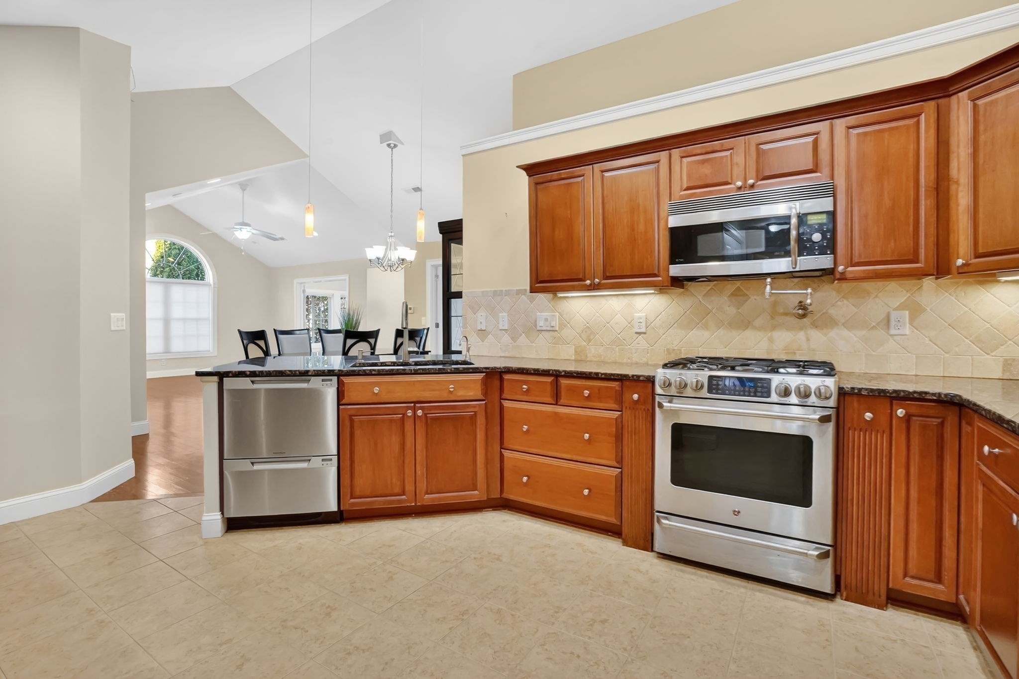 126 Stonybrook Way Unit 126, South Hadley, MA 01075 - Image 15