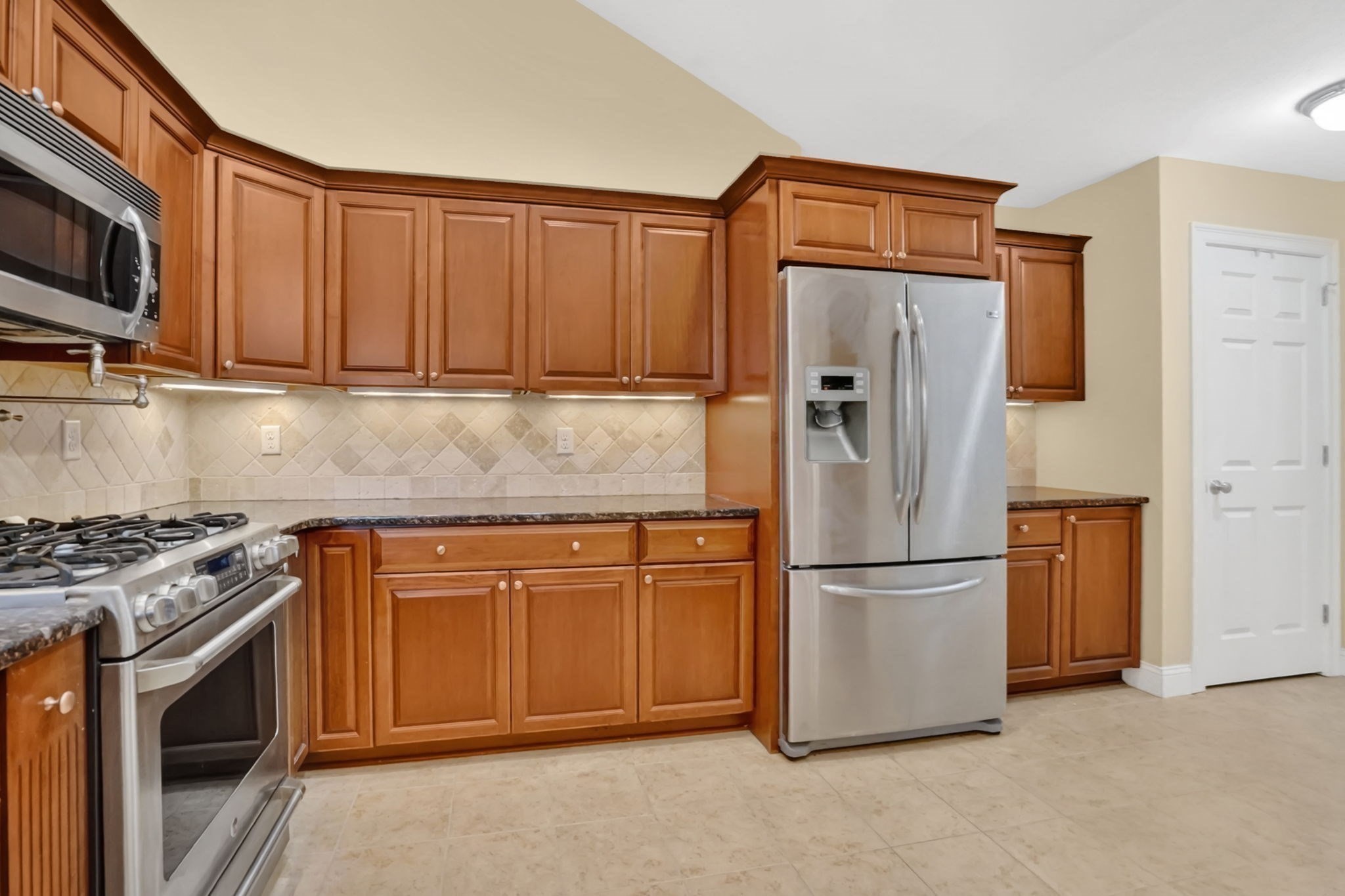 126 Stonybrook Way Unit 126, South Hadley, MA 01075 - Image 17