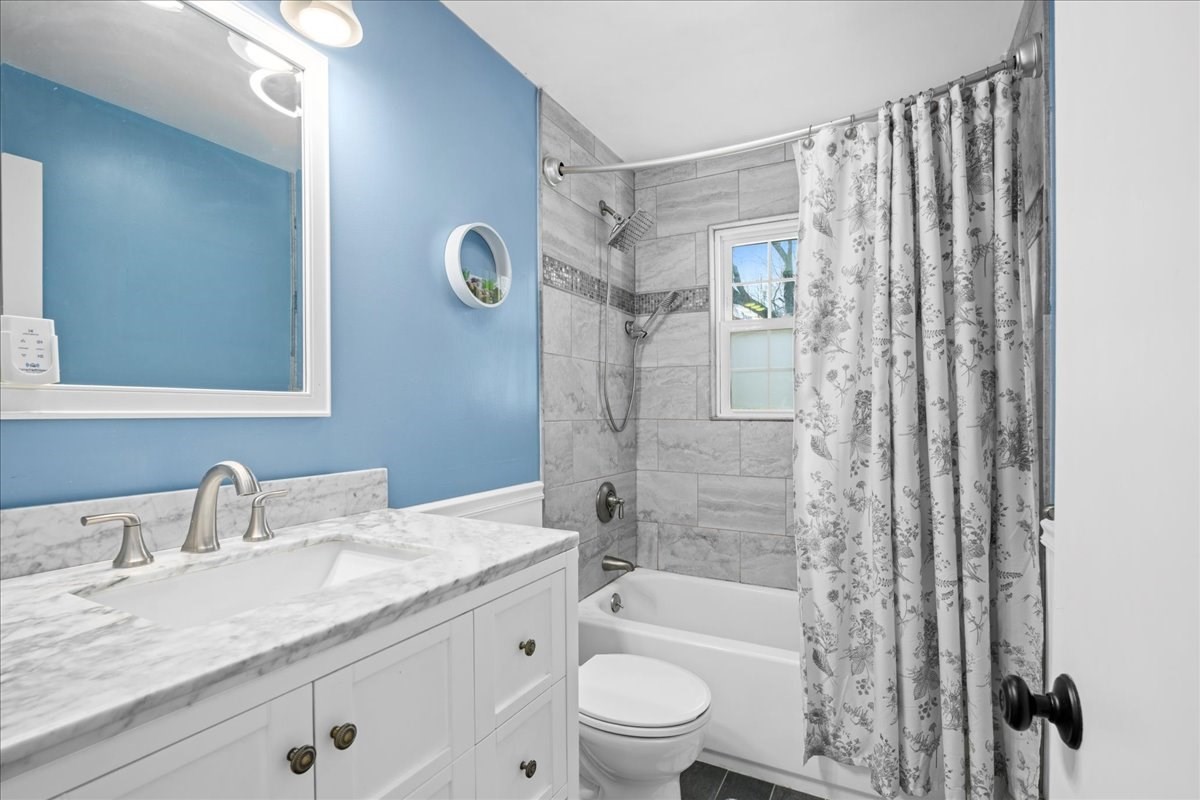 22 Lesley Ave, Auburn, MA 01501 - Image 12