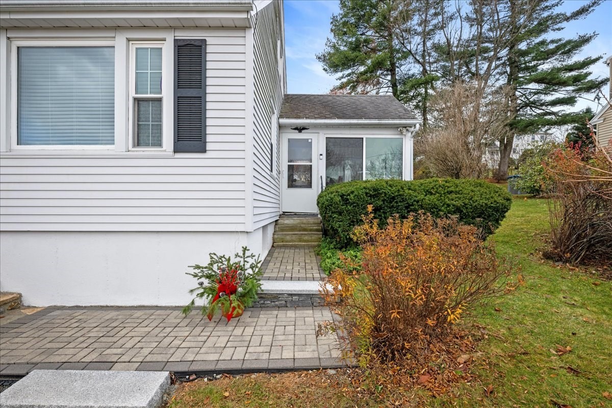 22 Lesley Ave, Auburn, MA 01501 - Image 31