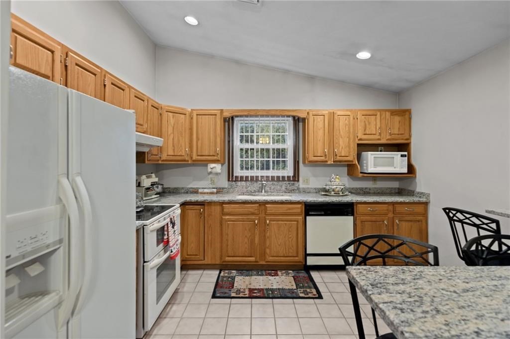 3 Betsy Drive, Bristol, RI 02809 - Image 2