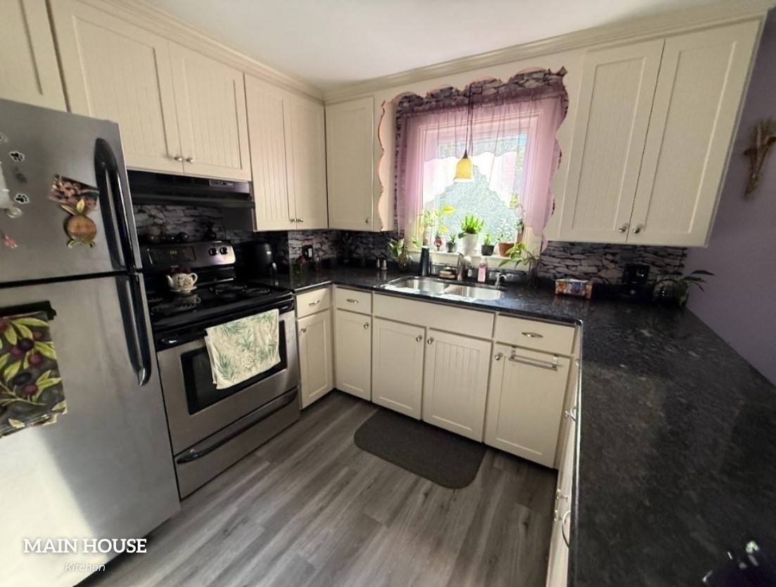 347 Ash St, Reading, MA 01867 - Image 9