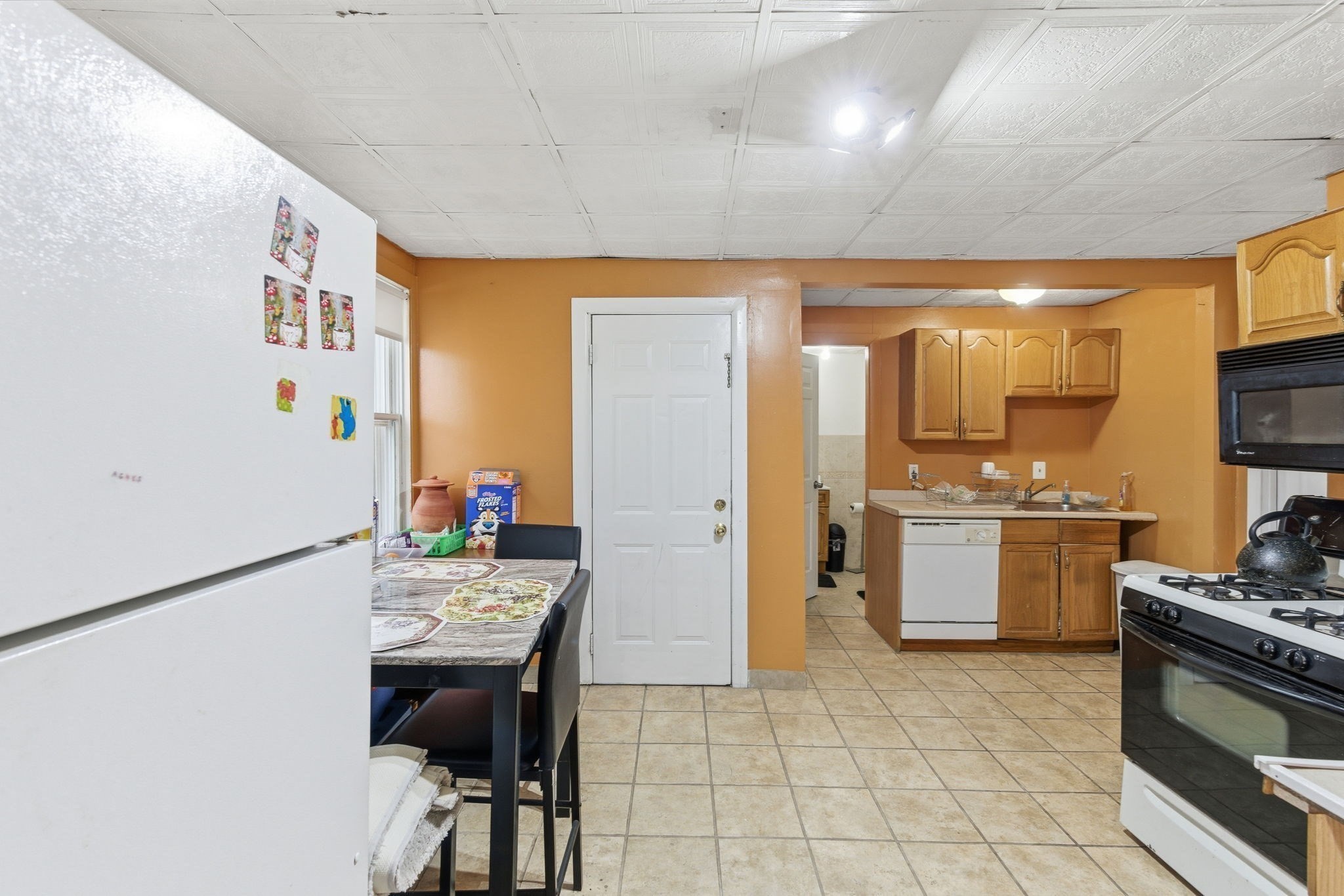8 Ray, Lynn, MA 01905 - Image 12