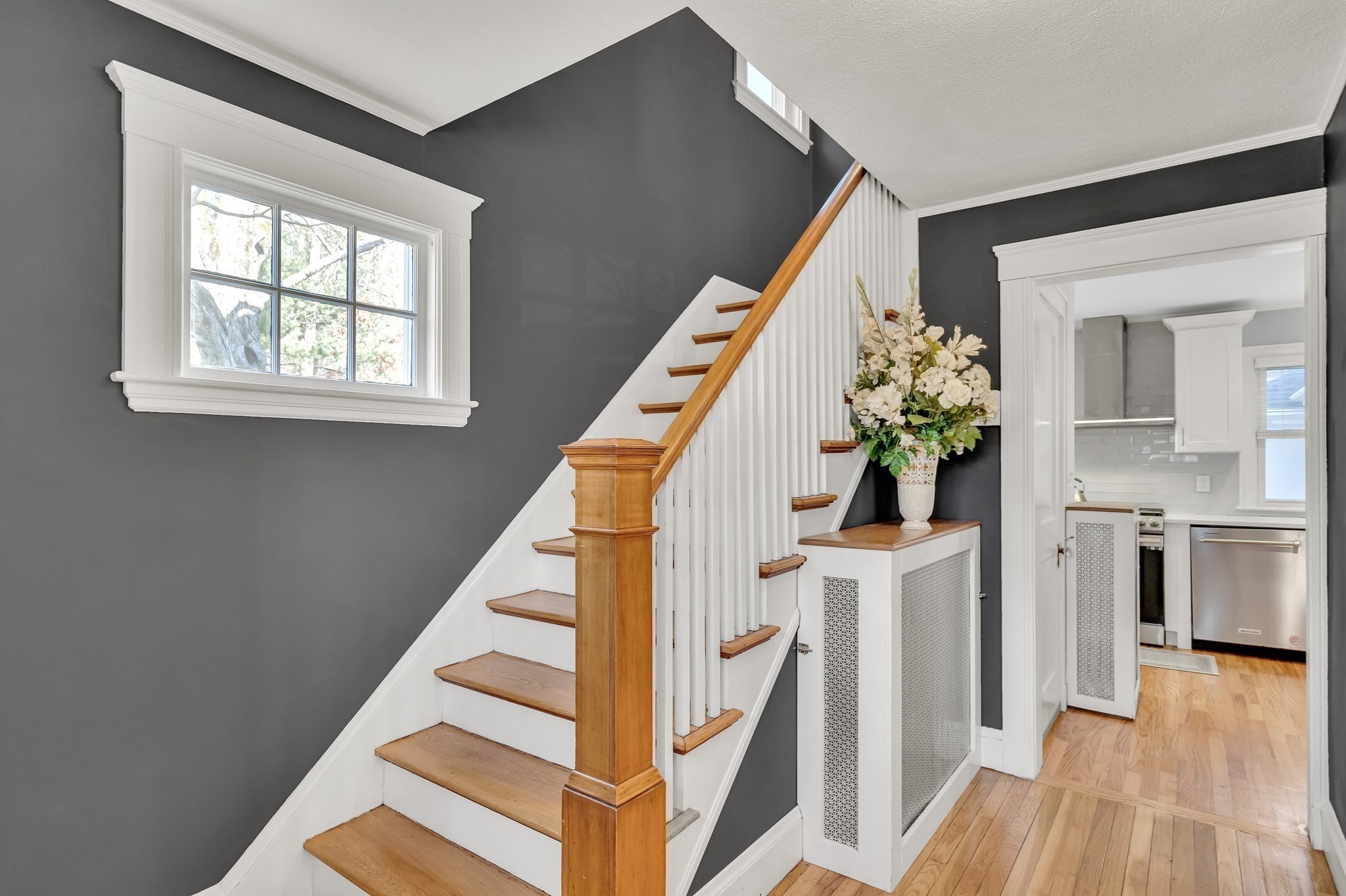 33 Avon Road, Wellesley, MA 02482 - Image 3