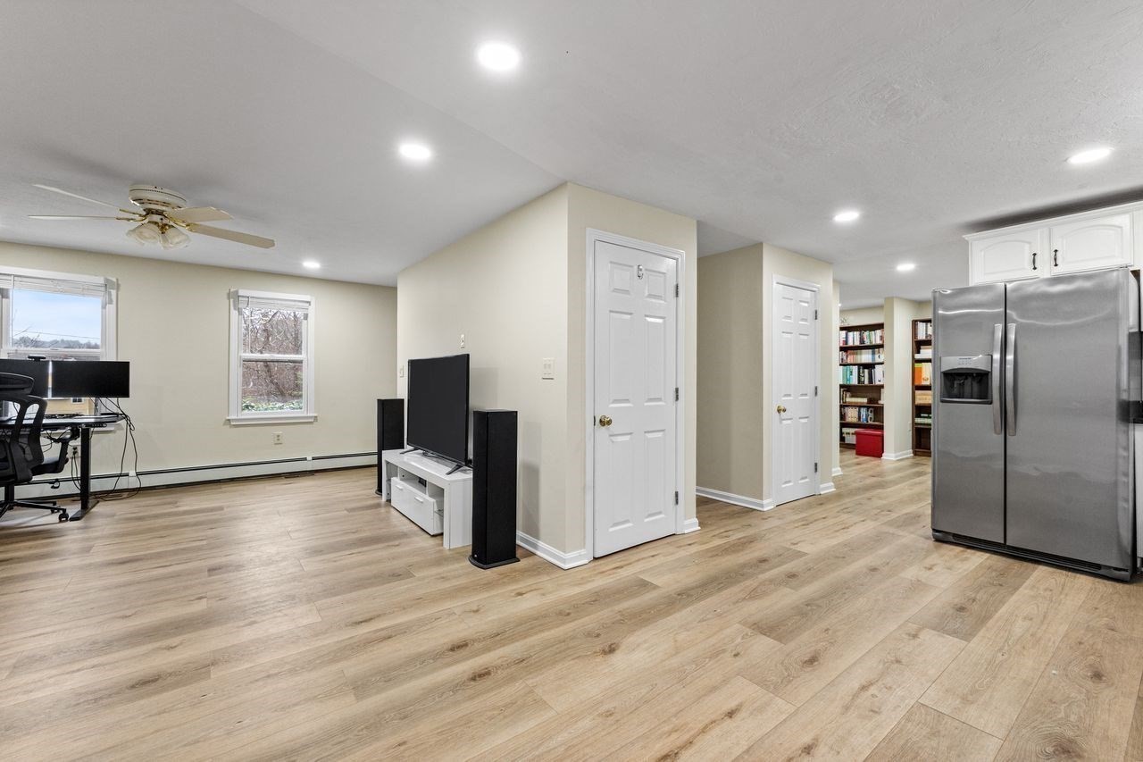 13 Plain St, Upton, MA 01568 - Image 12