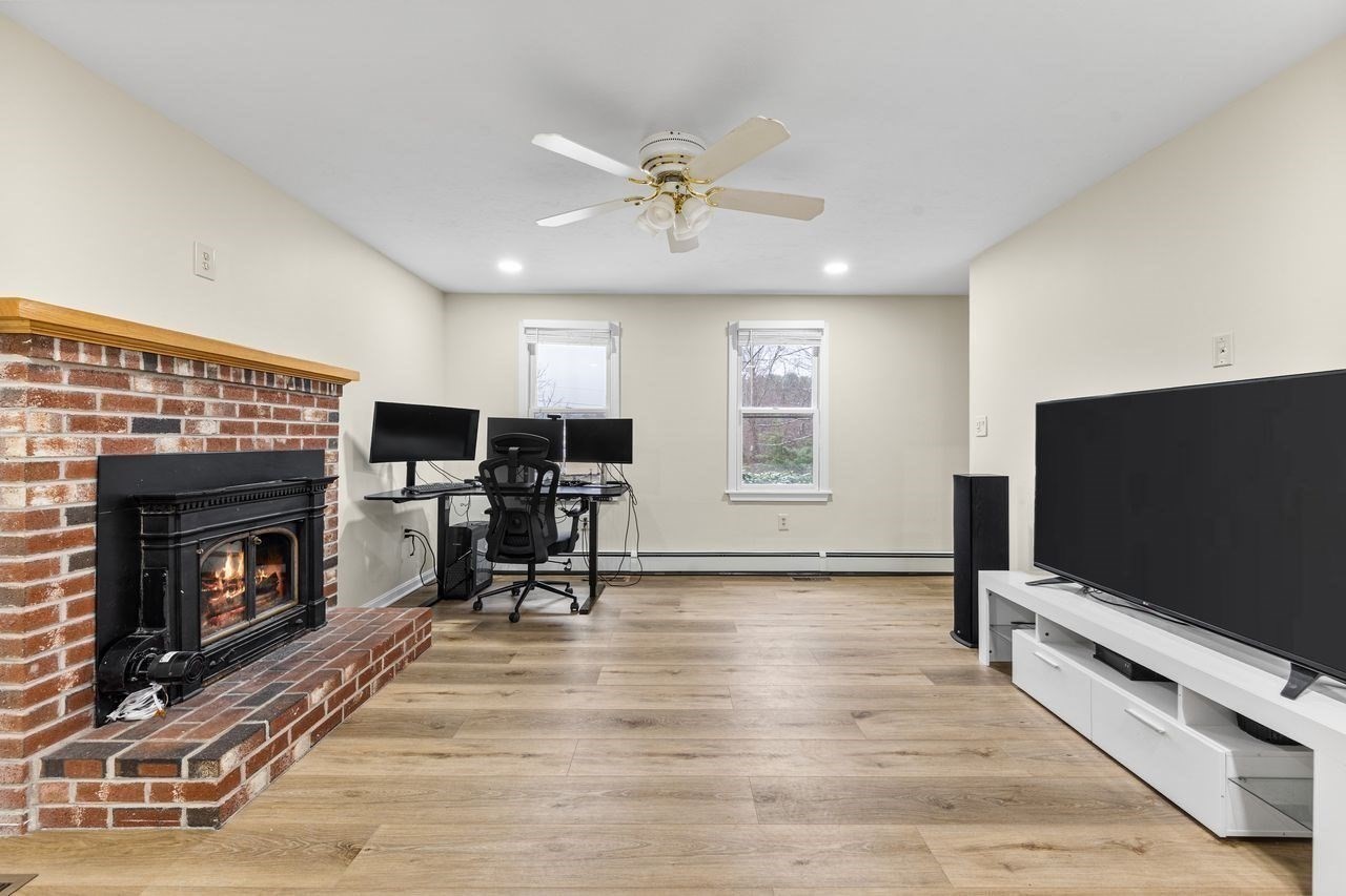 13 Plain St, Upton, MA 01568 - Image 9
