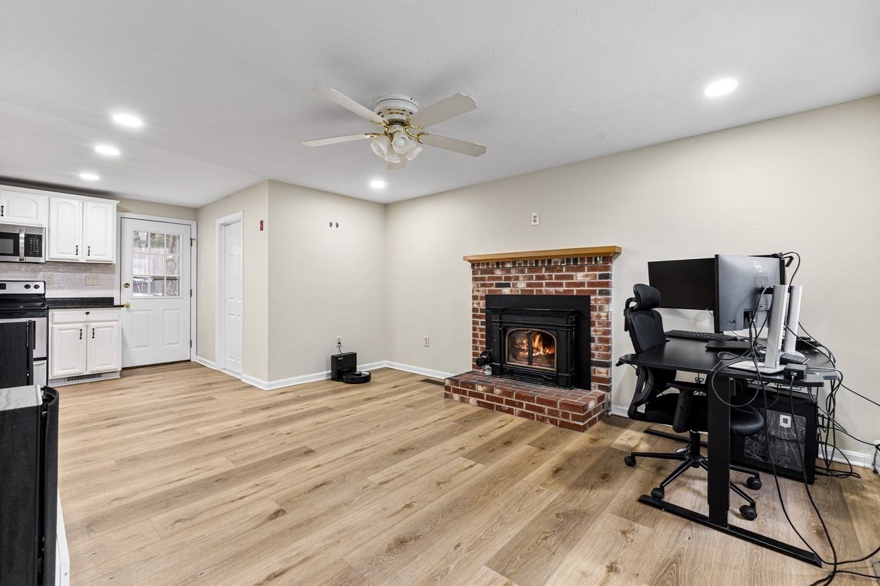 13 Plain St, Upton, MA 01568 - Image 10