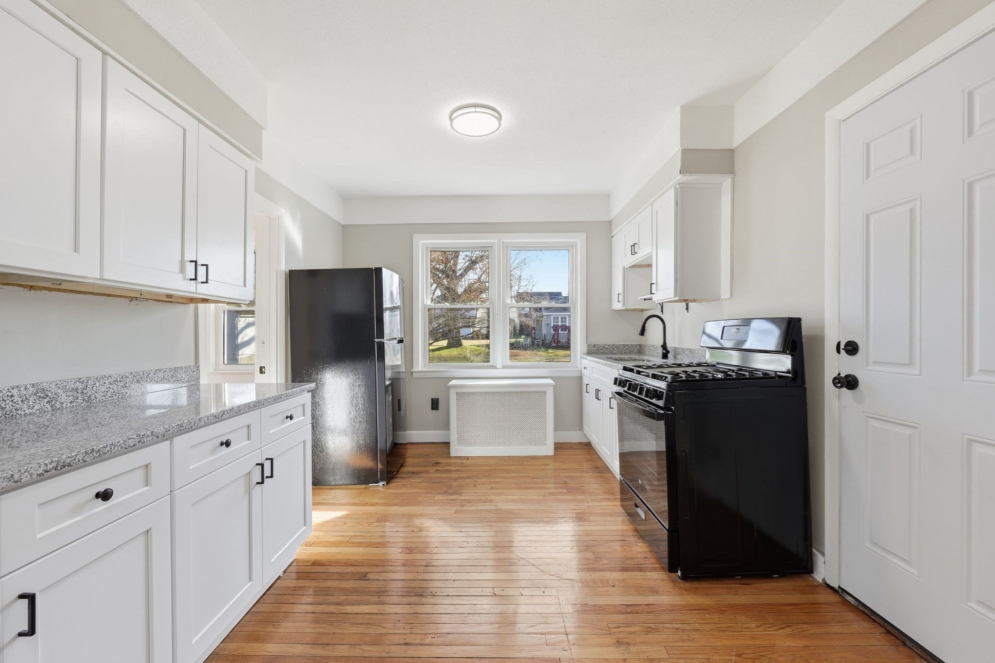 37 Kennedy St, Chicopee, MA 01013 - Image 10