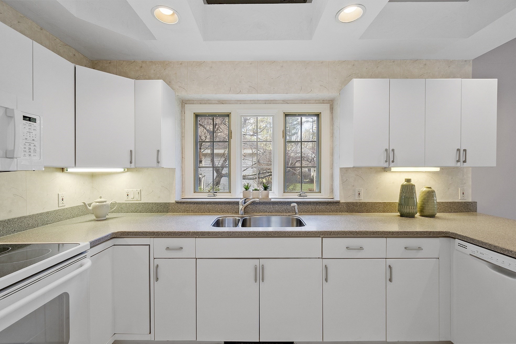 34 Pickman Dr, Bedford, MA 01730 - Image 20