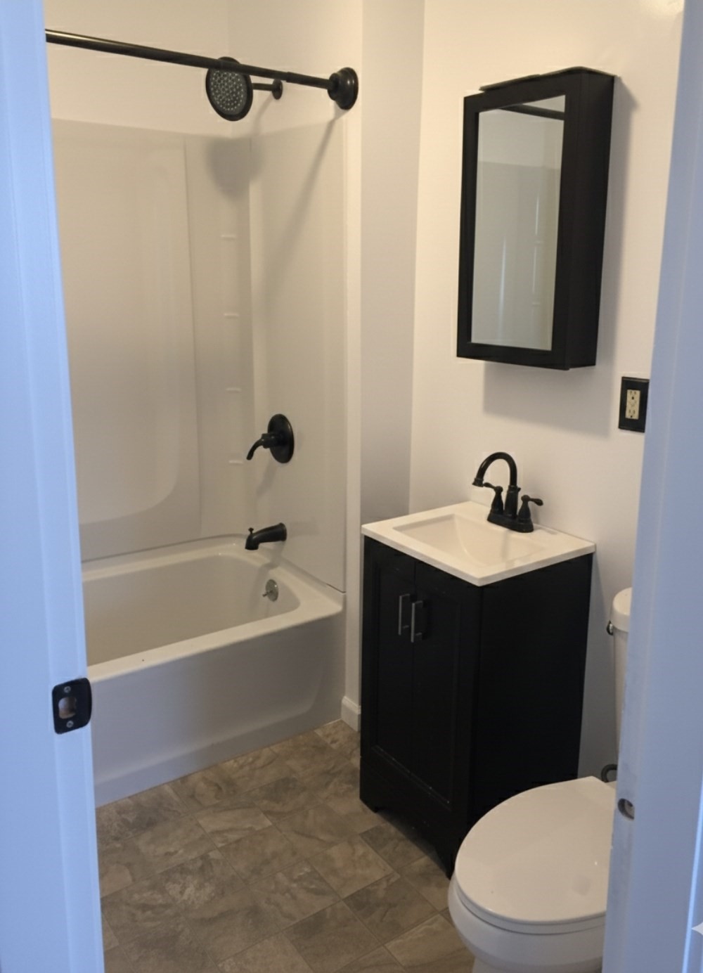 21 W Glen St, Holyoke, MA 01040 - Image 7