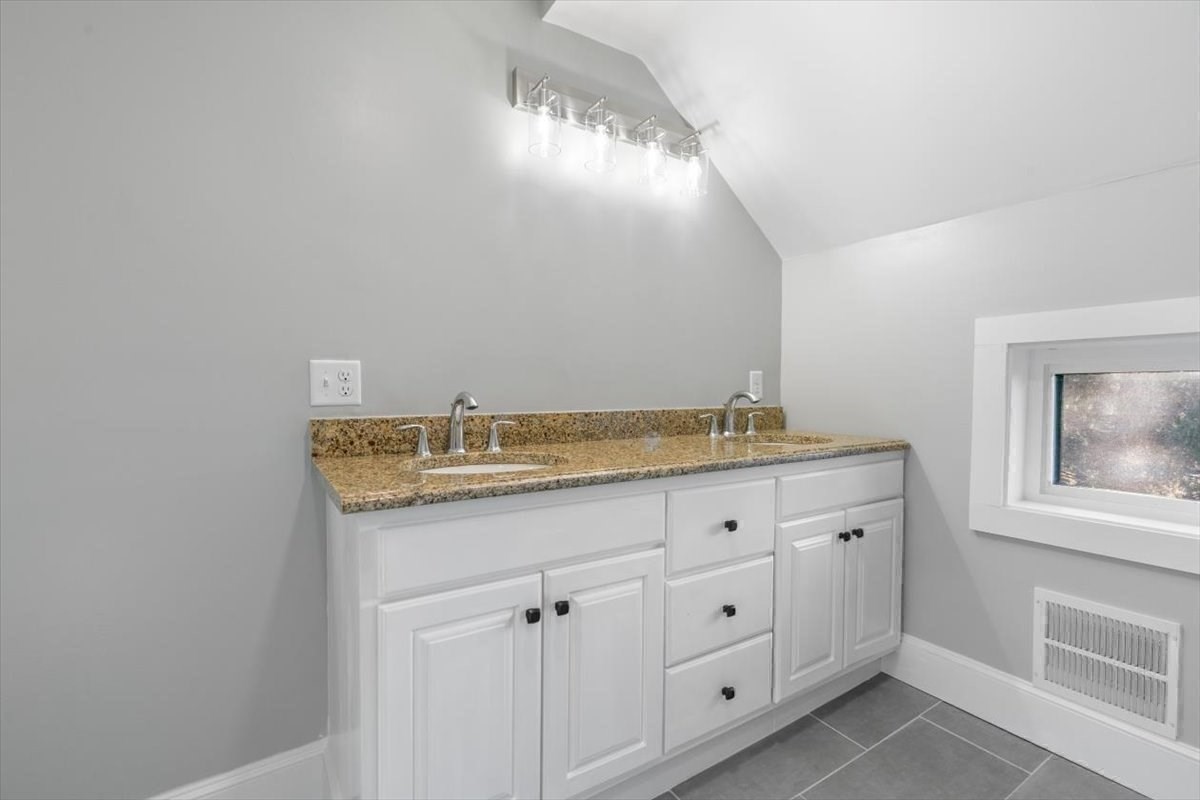 138 Hyatt Avenue, Haverhill, MA 01835 - Image 28