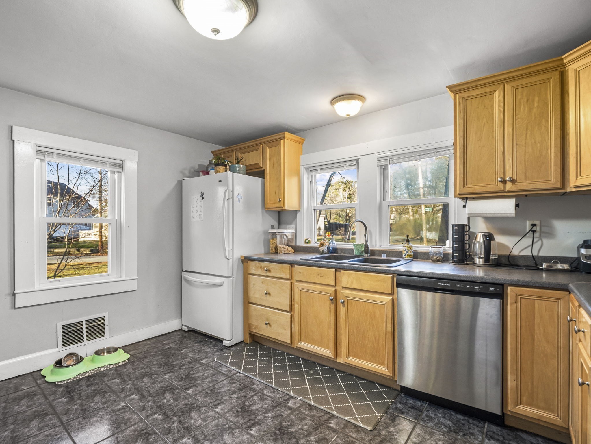 20 Byrne Ave, Westford, MA 01886 - Image 4