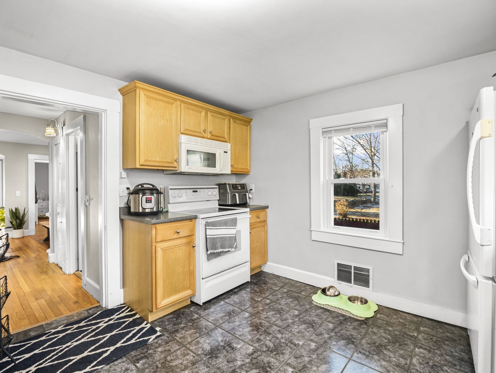 20 Byrne Ave, Westford, MA 01886 - Image 7