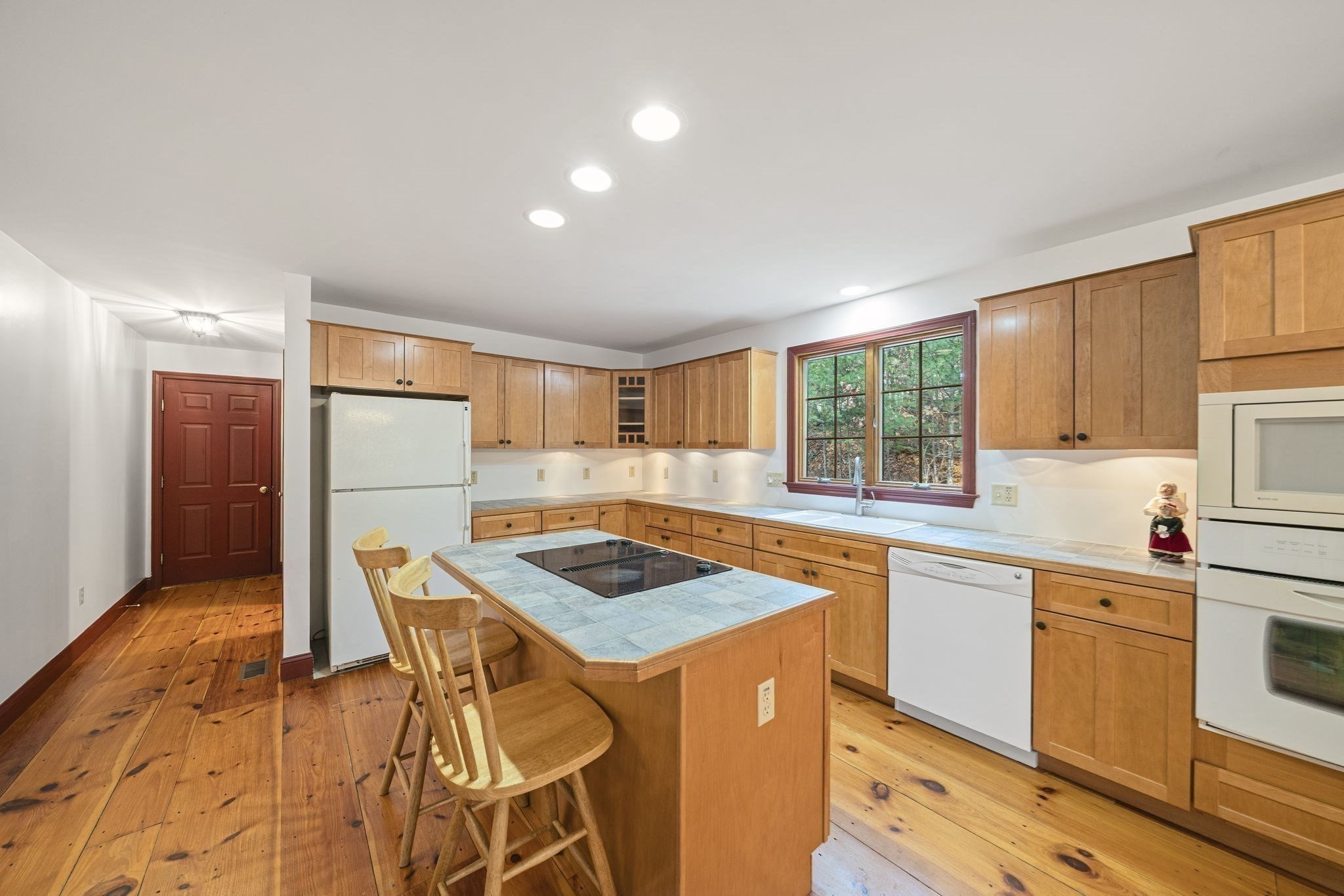 107 Henry St, Uxbridge, MA 01569 - Image 12