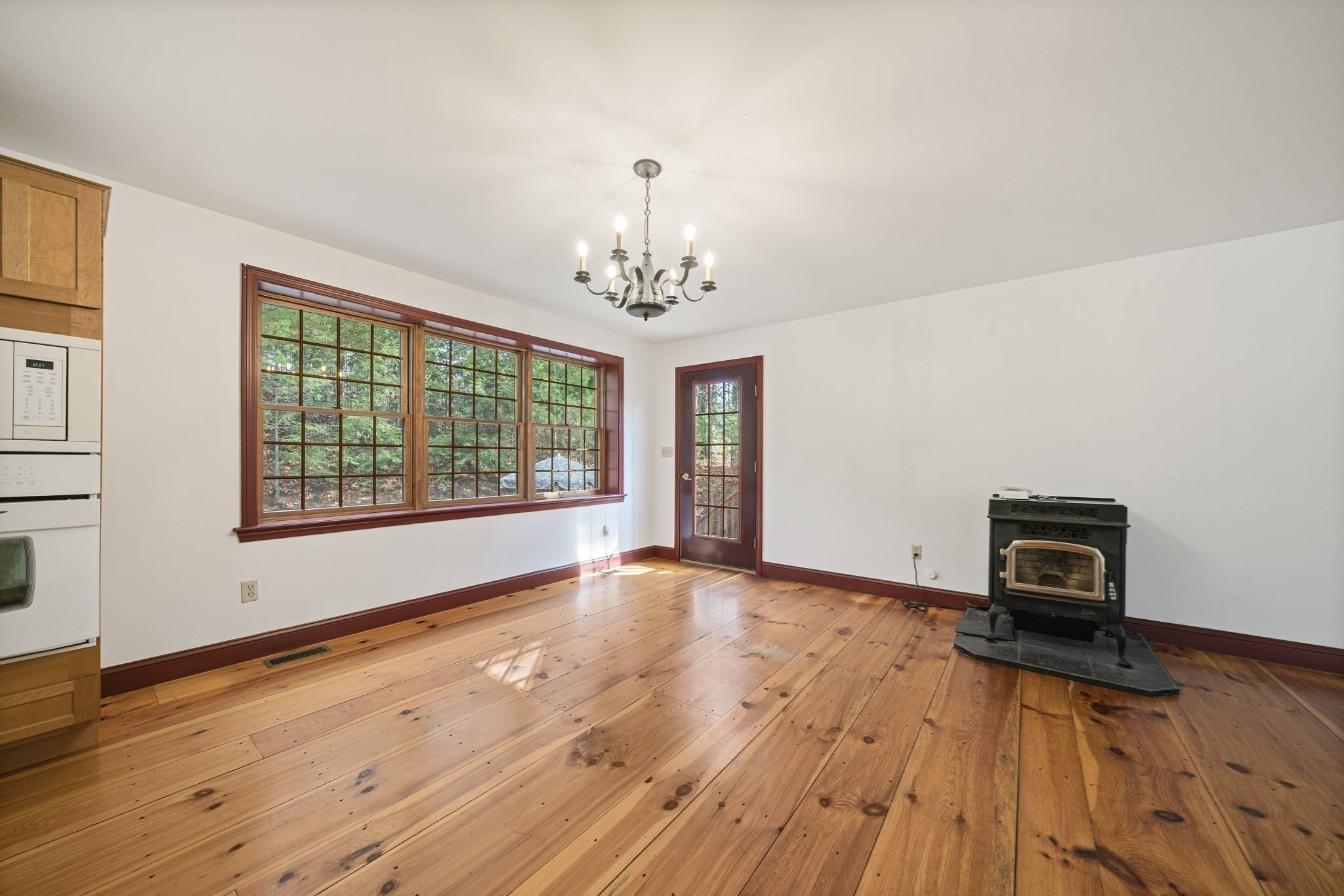 107 Henry St, Uxbridge, MA 01569 - Image 13