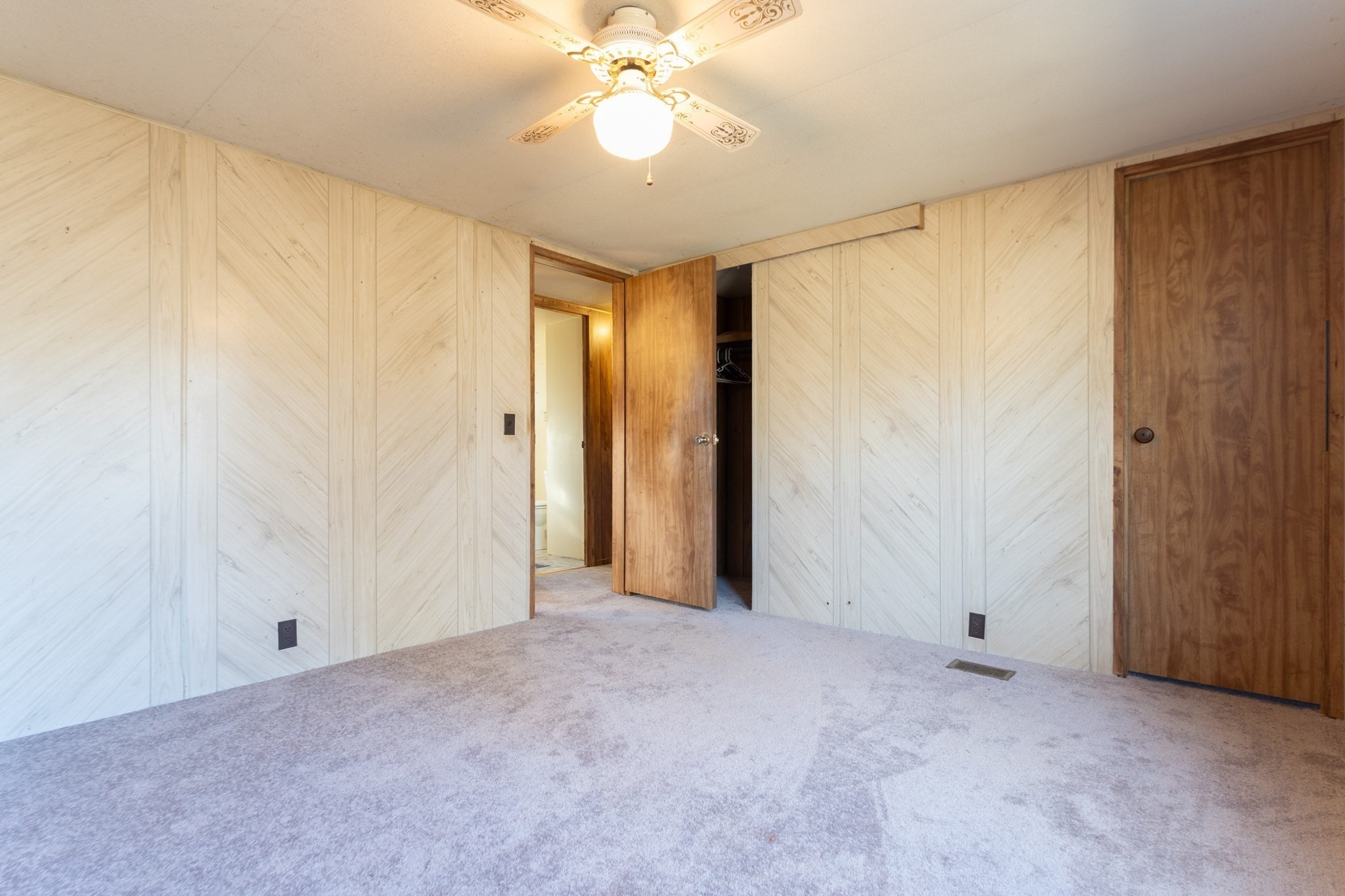 238 Brookfield Road, Brimfield, MA 01010 - Image 11