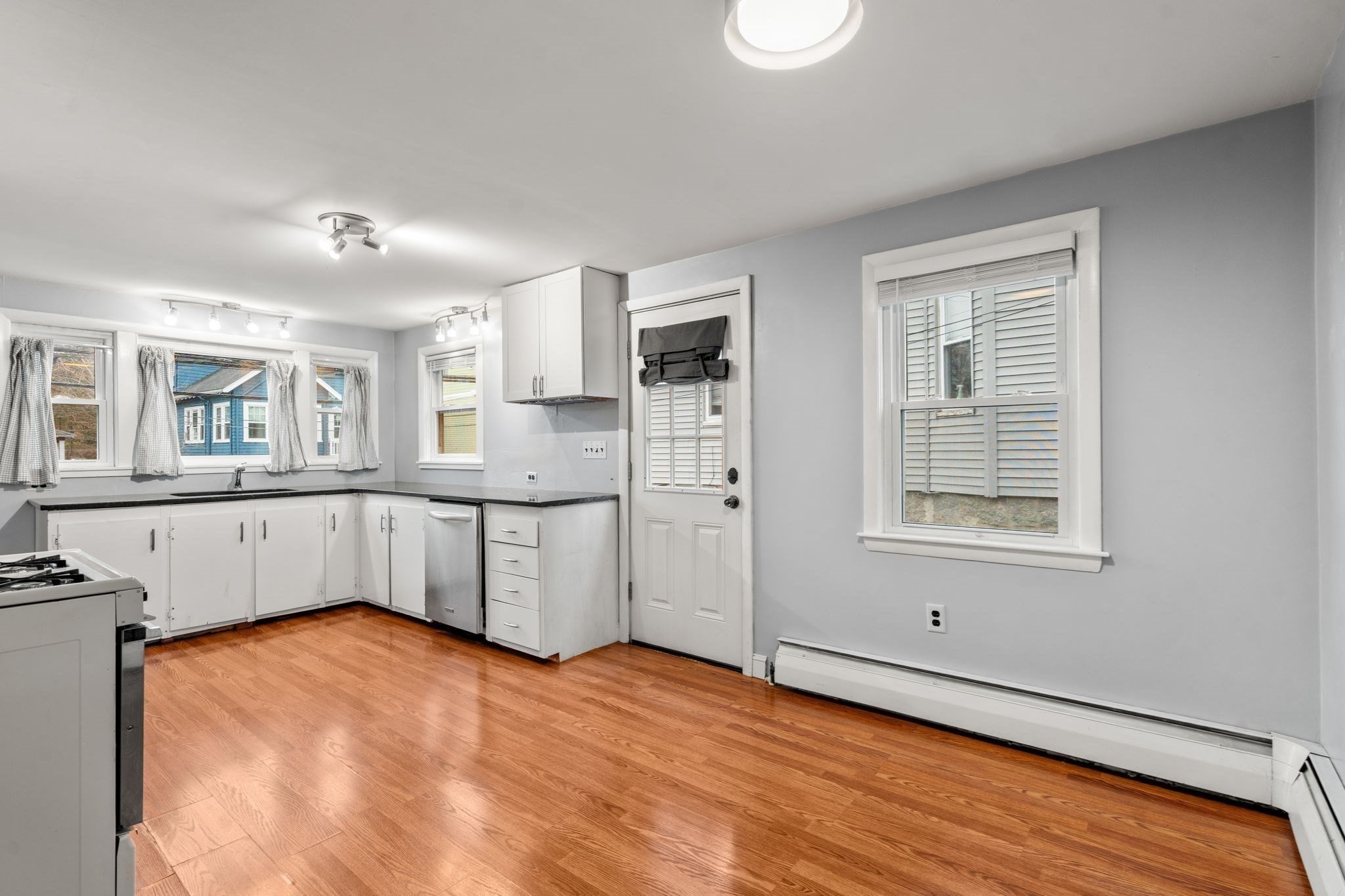 295 Kittredge Street, Roslindale, Boston, MA 02131 - Image 17