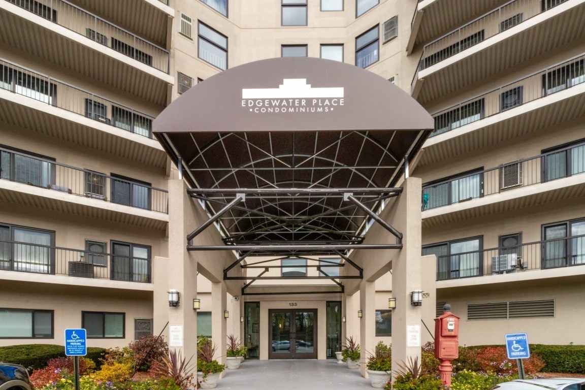 133 Commander Shea Blvd Unit 204, Quincy, MA 02171 - Image 1