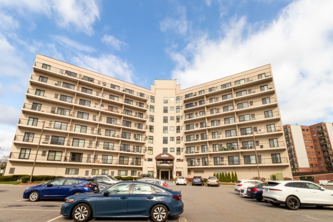 133 Commander Shea Blvd Unit 204, Quincy, MA 02171 - Image 2