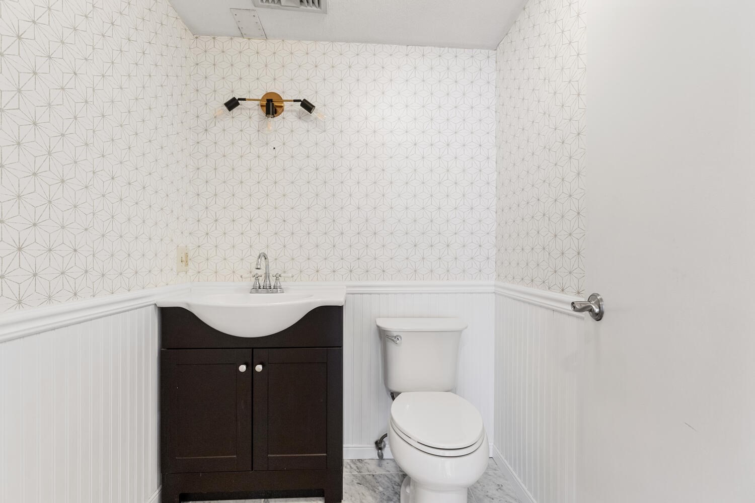 231 Bedford St, Lexington, MA 02420 - Image 22