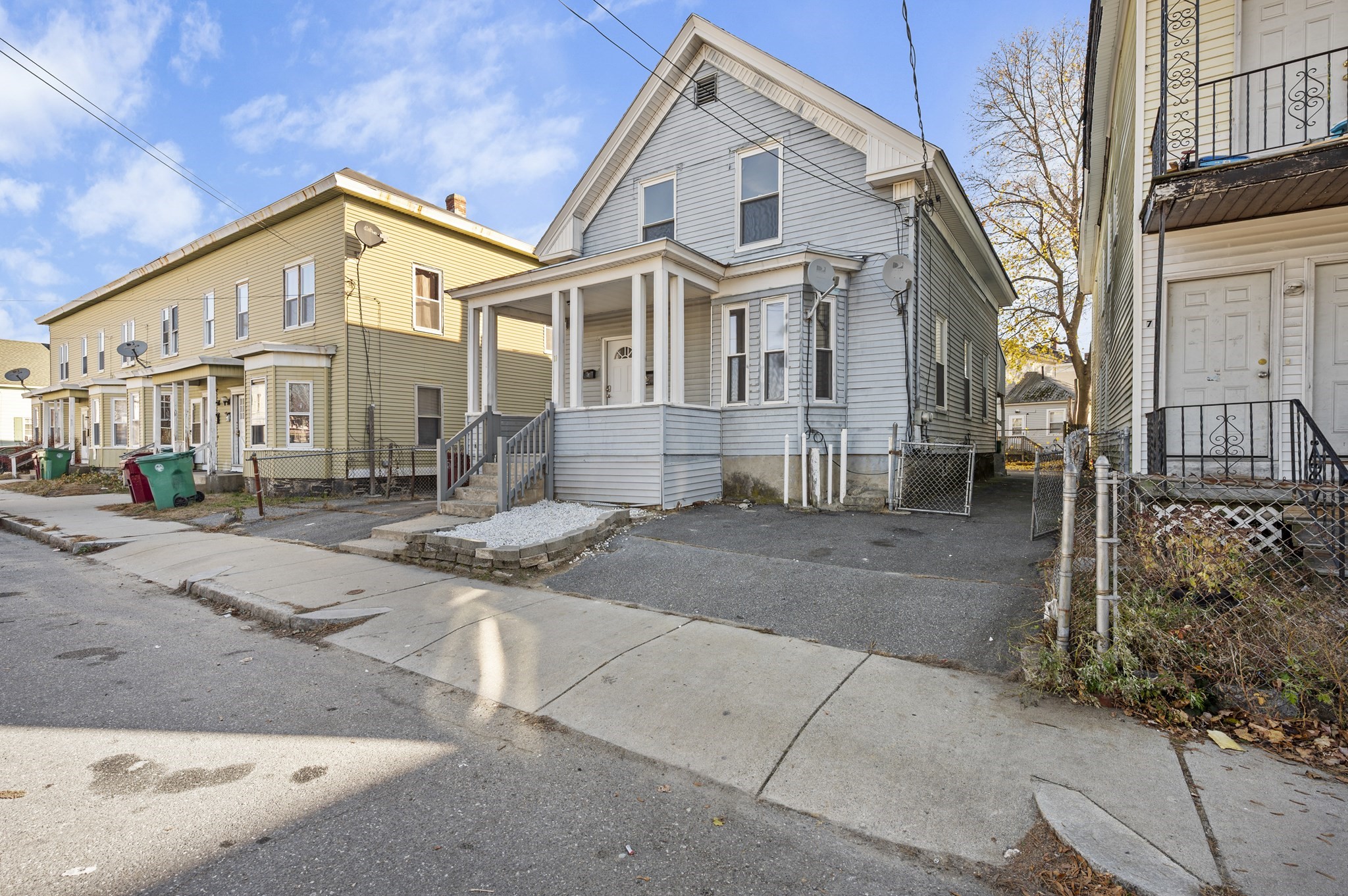 11 Hampshire St, Lowell, MA 01850 - Image 2