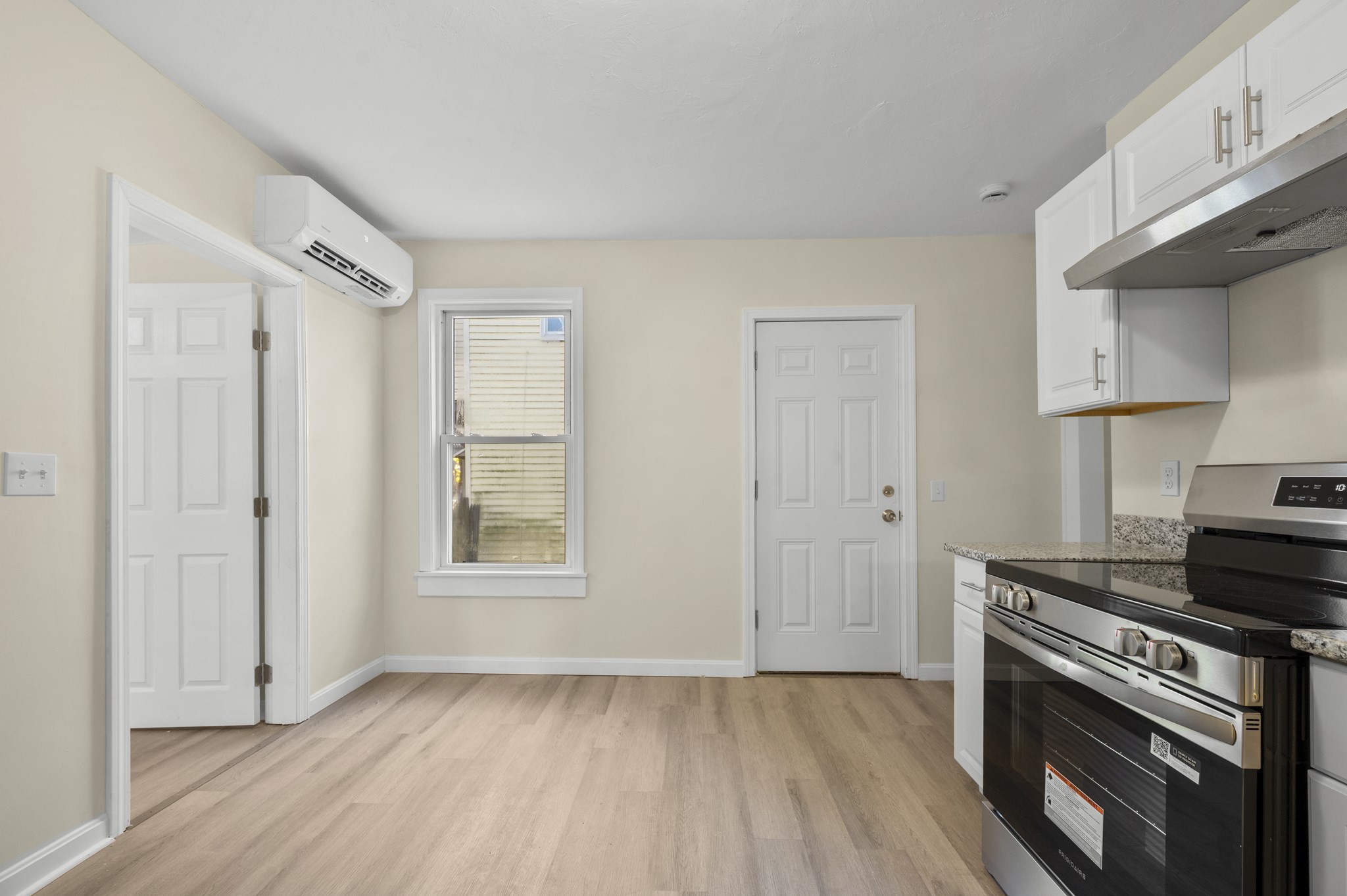 11 Hampshire St, Lowell, MA 01850 - Image 24