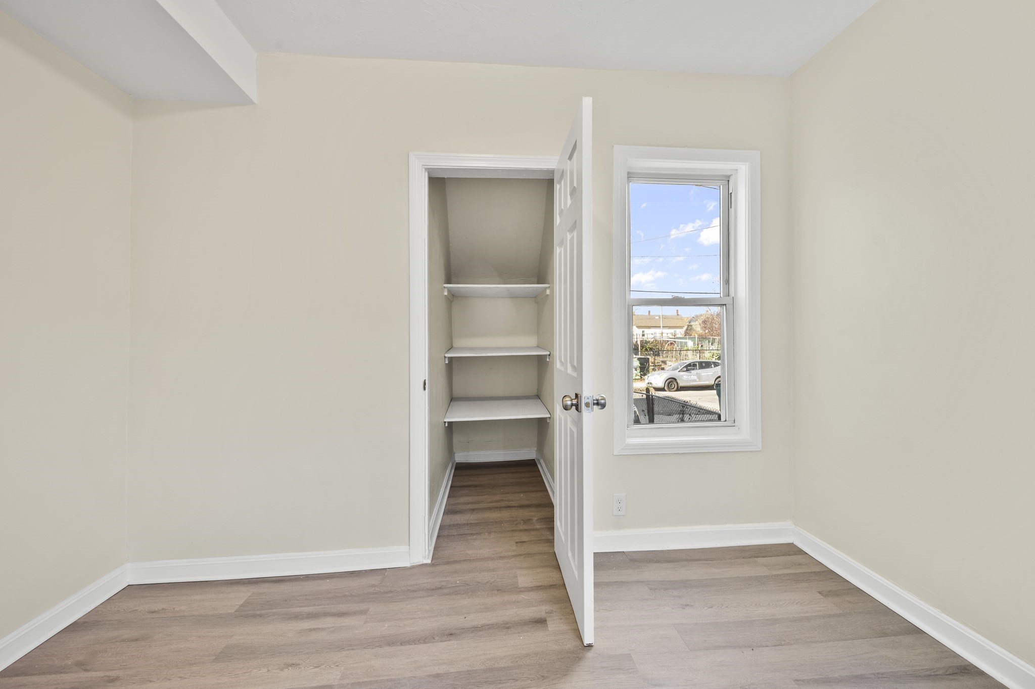 11 Hampshire St, Lowell, MA 01850 - Image 25