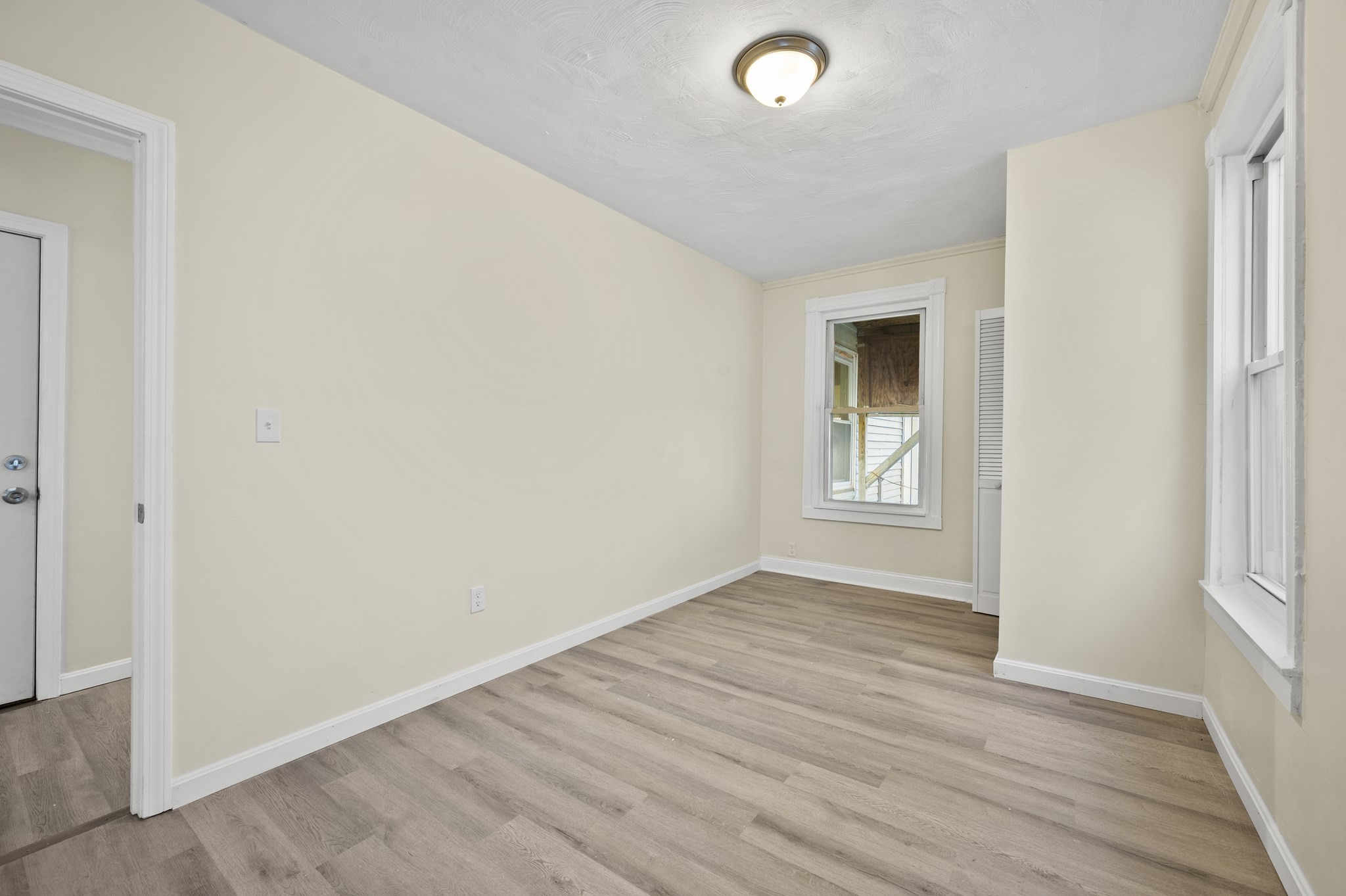11 Hampshire St, Lowell, MA 01850 - Image 26
