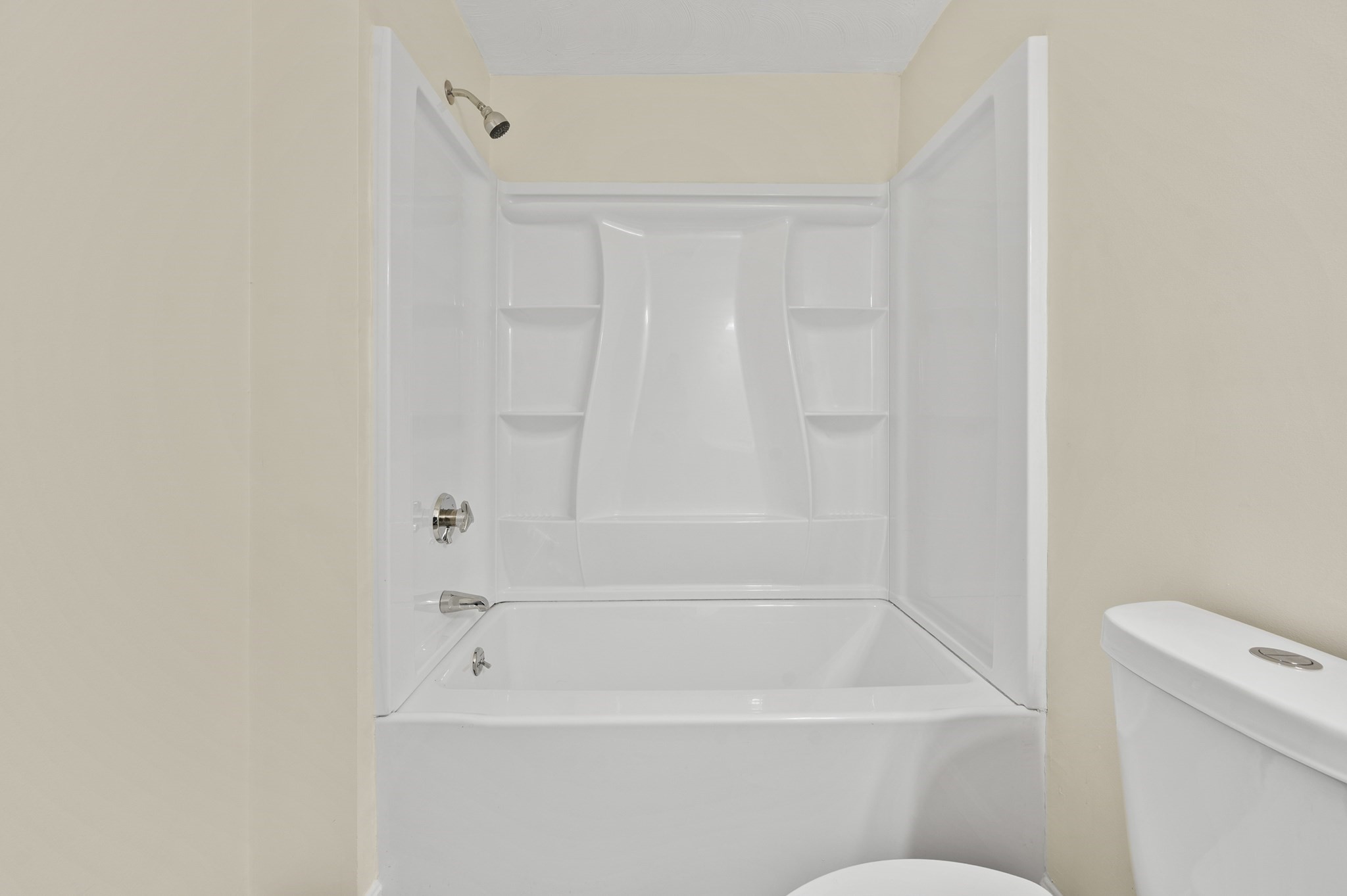 11 Hampshire St, Lowell, MA 01850 - Image 4