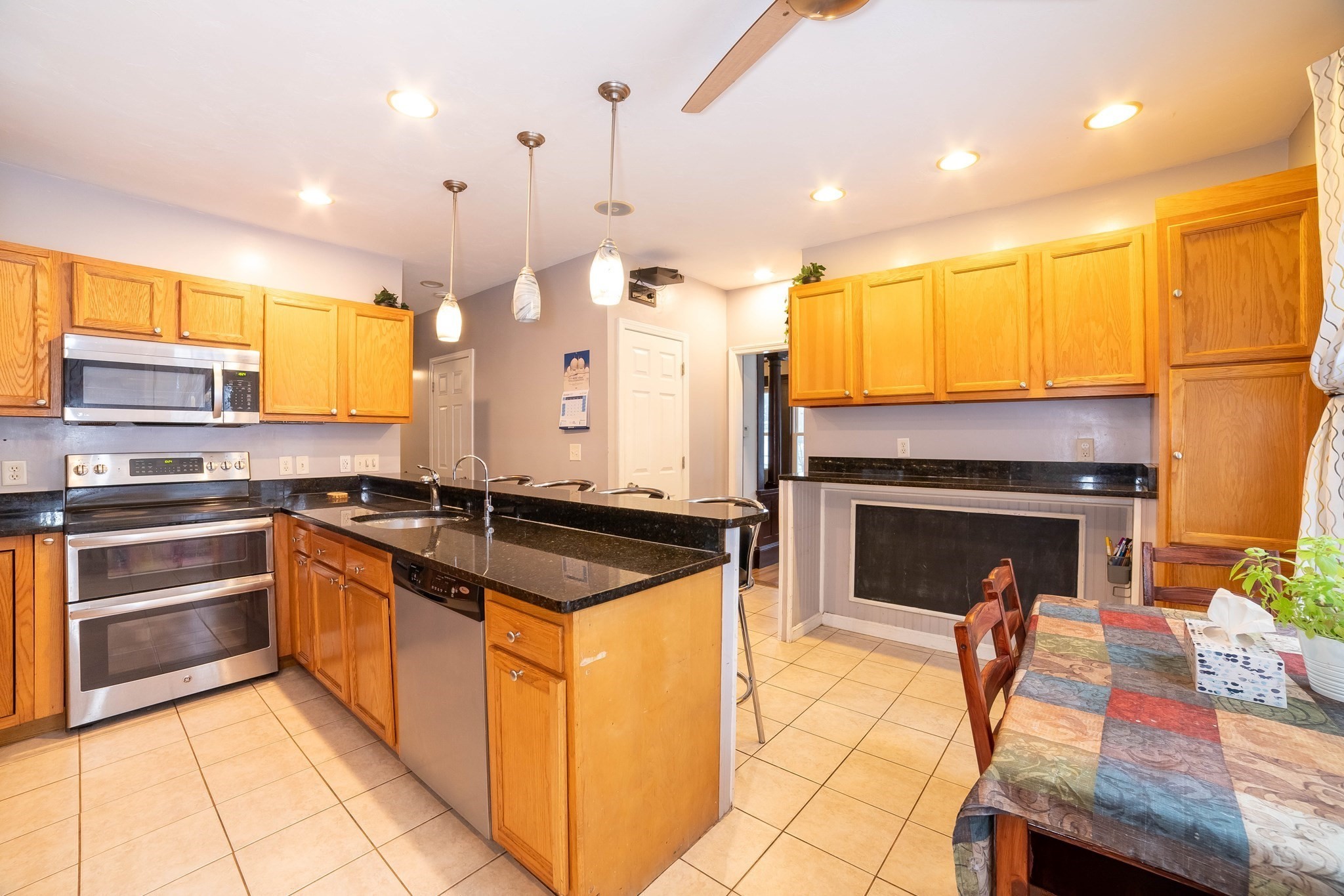 2 Mystic St, Worcester, MA 01607 - Image 9