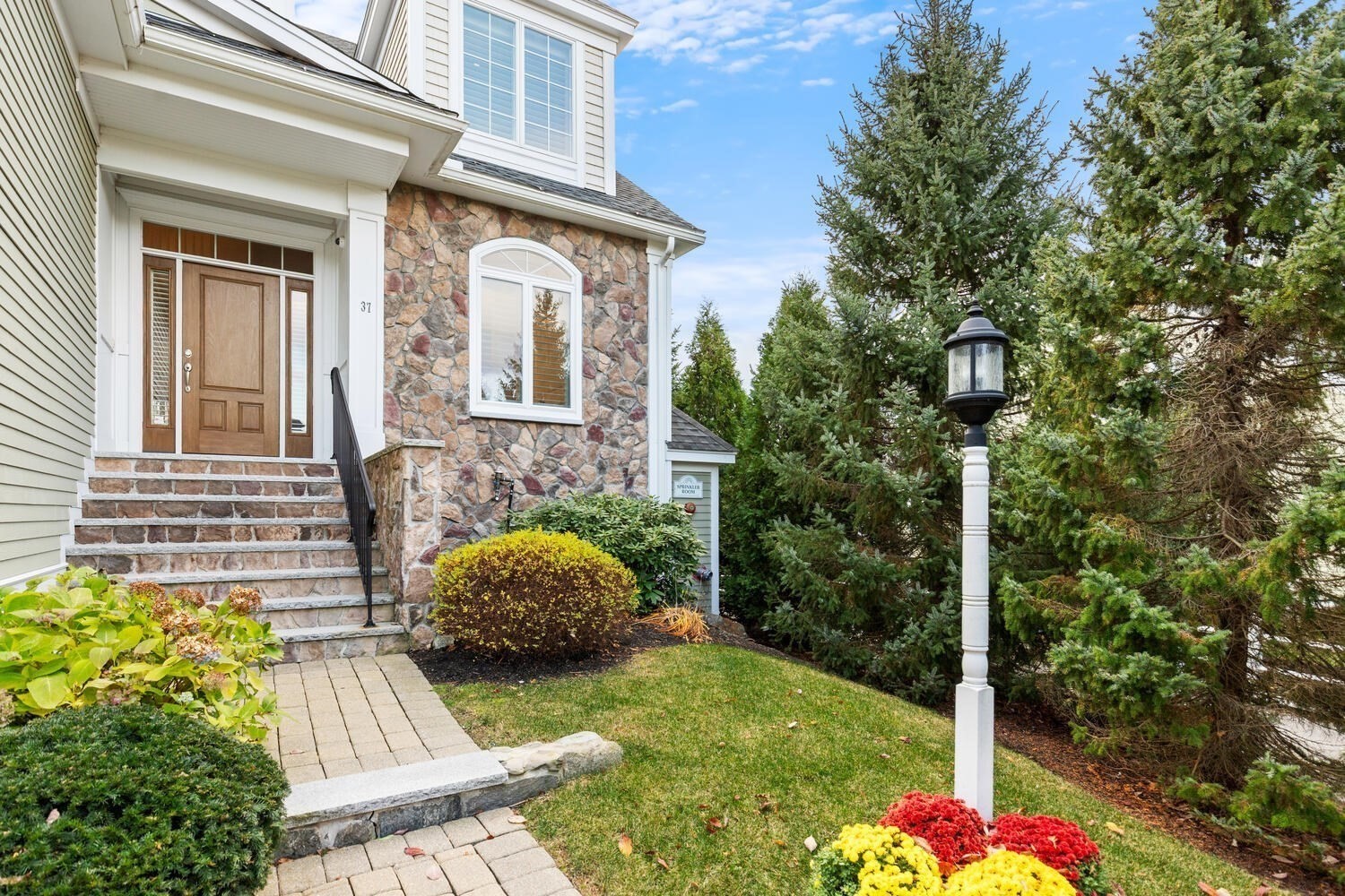 37 Crenshaw Lane Unit 37, Andover, MA 01810 - Image 2