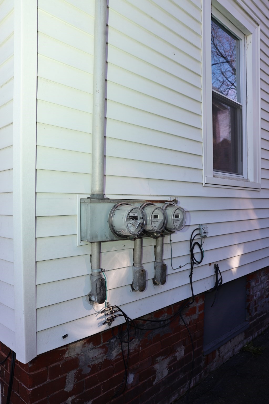 62 Whittier St, Springfield, MA 01108 - Image 28