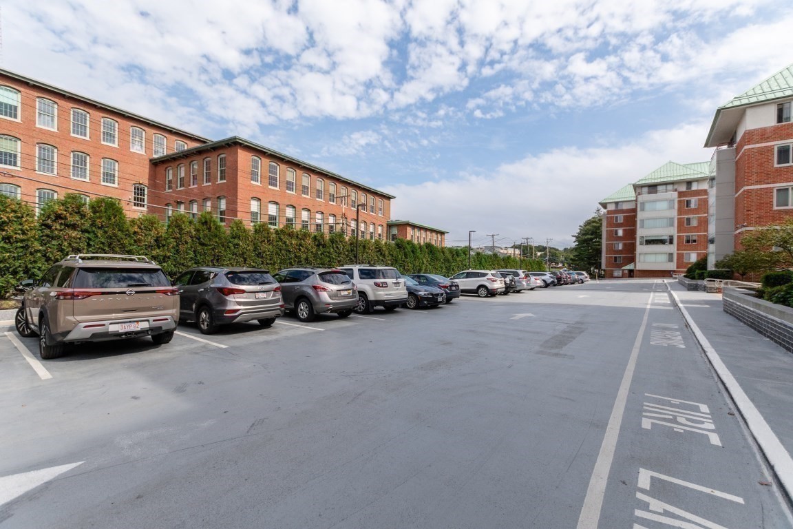 193 Oak St Unit 403, Newton, MA 02464 - Image 14