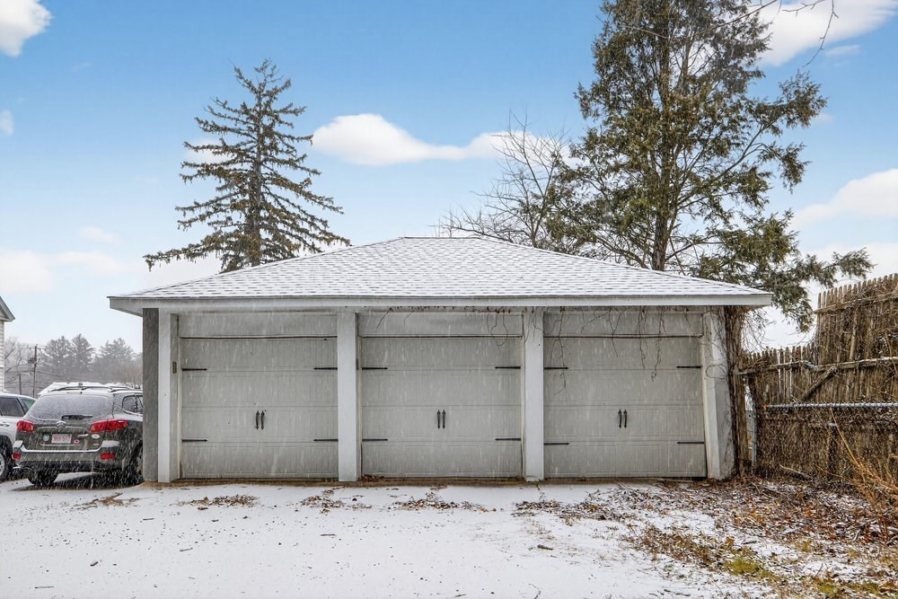 1684 Northampton St, Holyoke, MA 01040 - Image 37