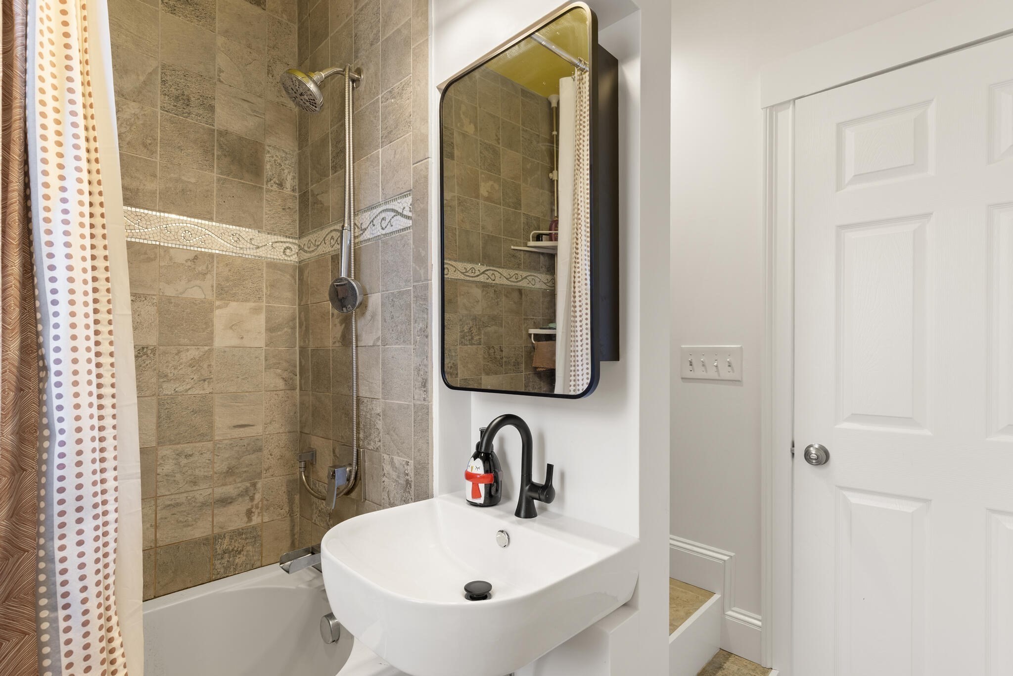 222 Lawrence Street, Haverhill, MA 01830 - Image 15