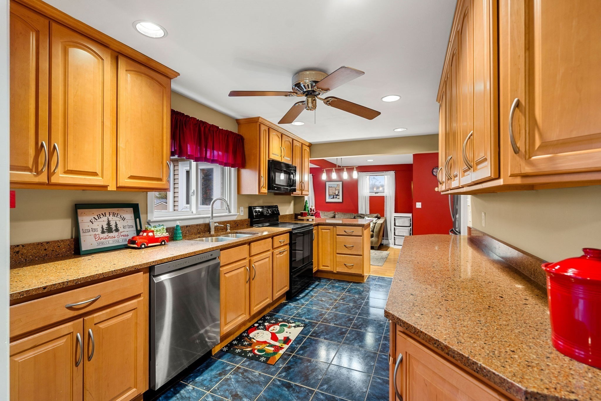 178 Carey Cir, Stoughton, MA 02072 - Image 11