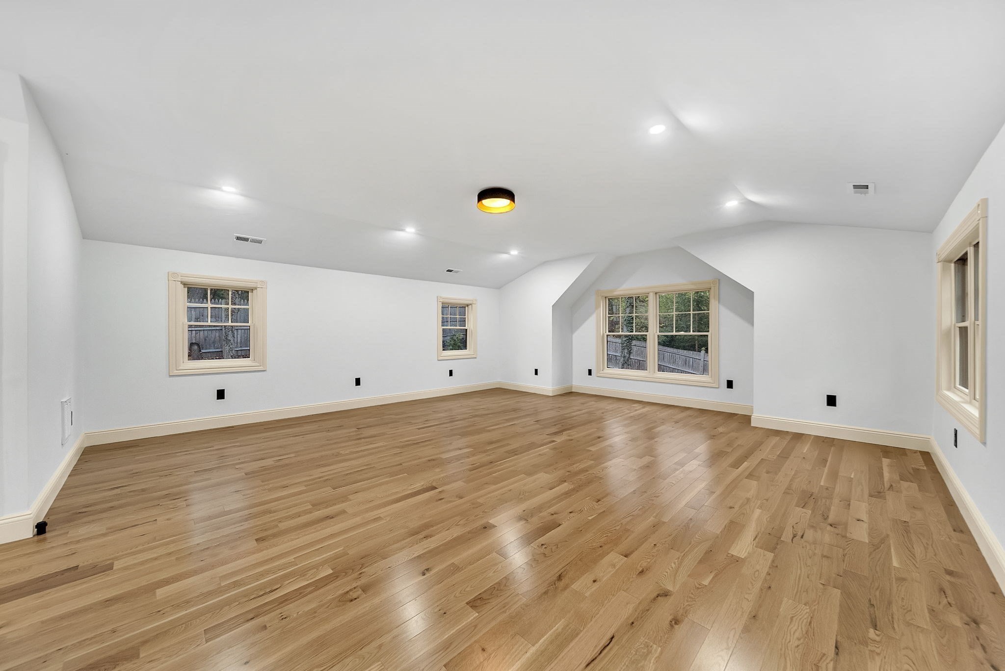 25 Shaw Rd, Wellesley, MA 02481 - Image 12