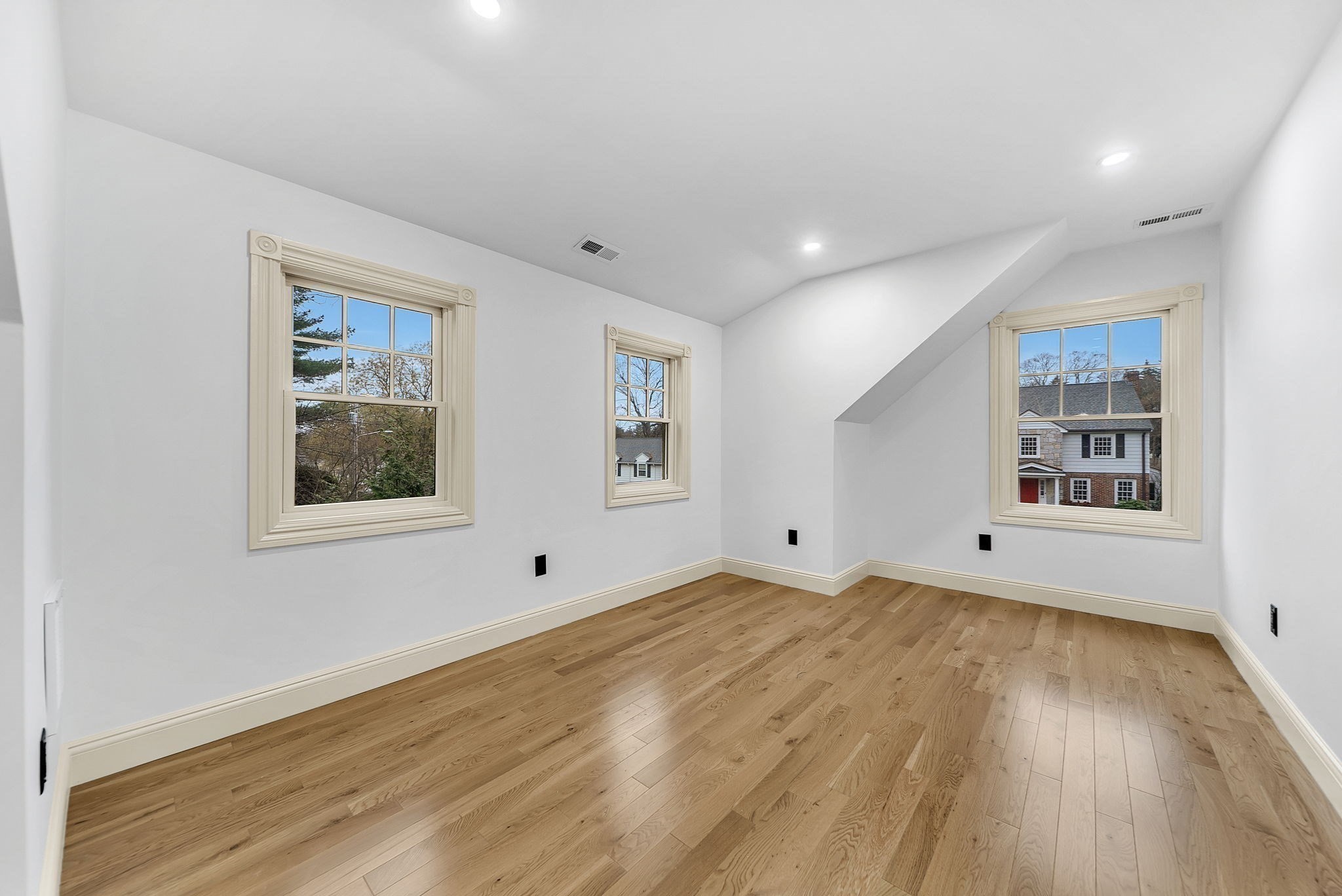 25 Shaw Rd, Wellesley, MA 02481 - Image 18