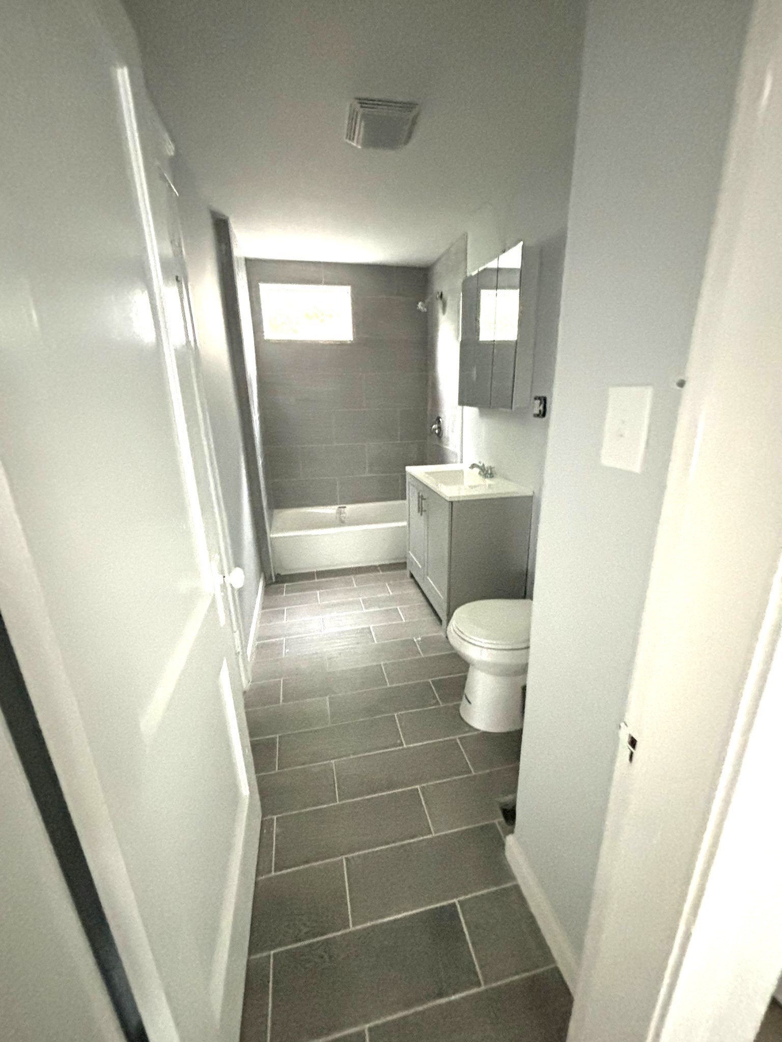 12 Hillside St, Worcester, MA 01610 - Image 9