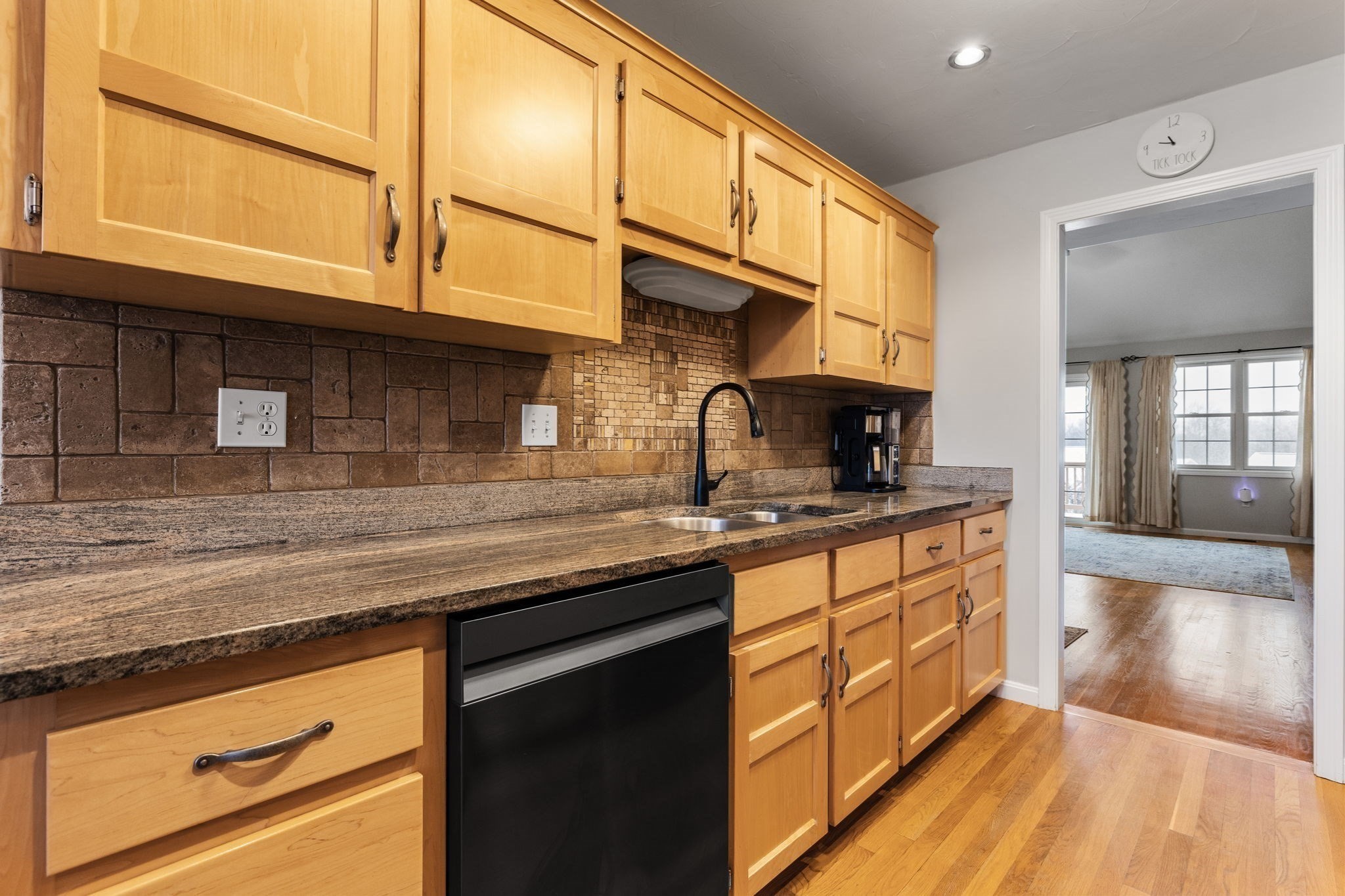 150 Ariel Cir Unit 150, Sutton, MA 01590 - Image 8