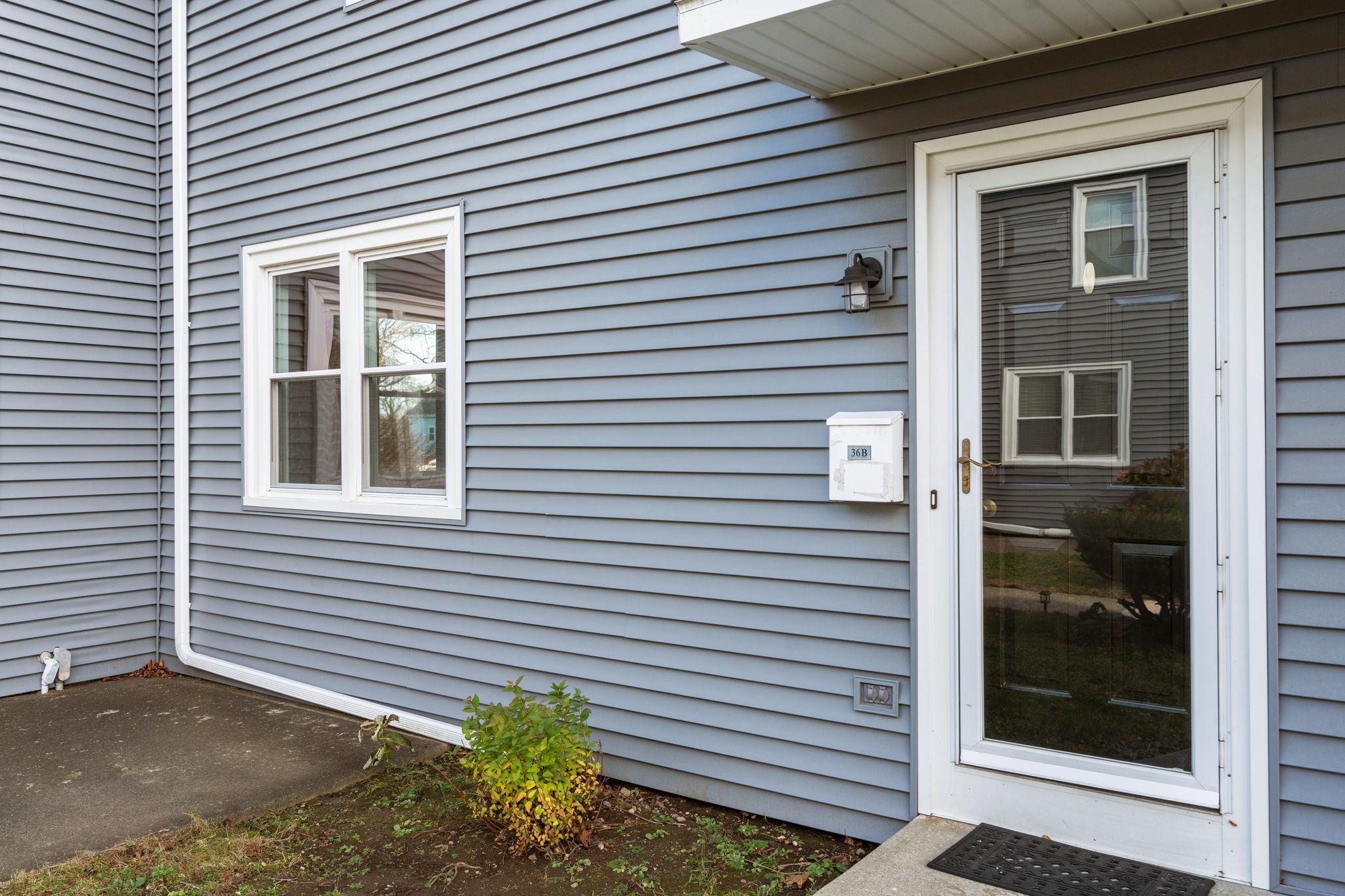 36 Irving St Unit B, Salem, MA 01970 - Image 3